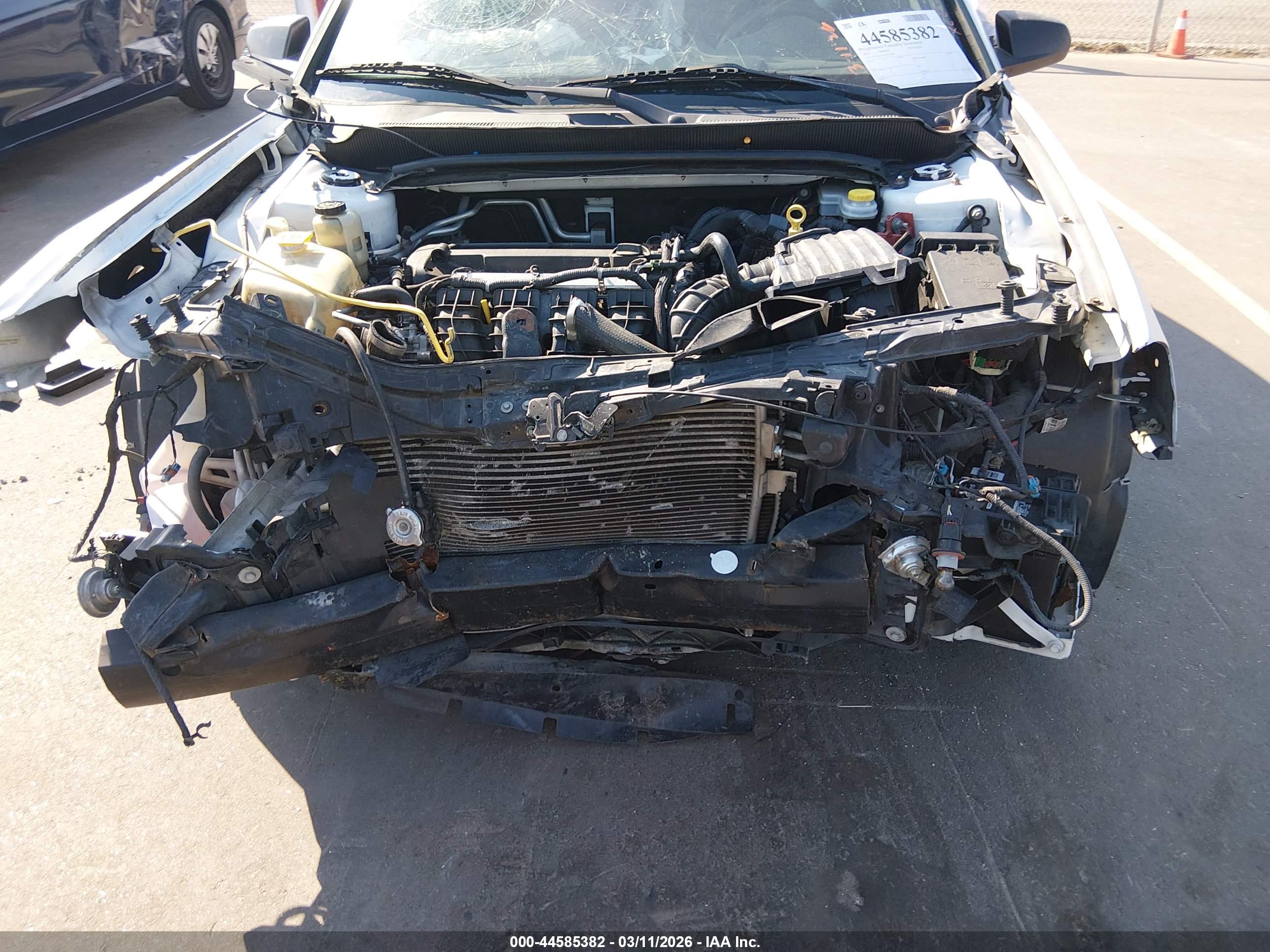 DODGE AVENGER image 6