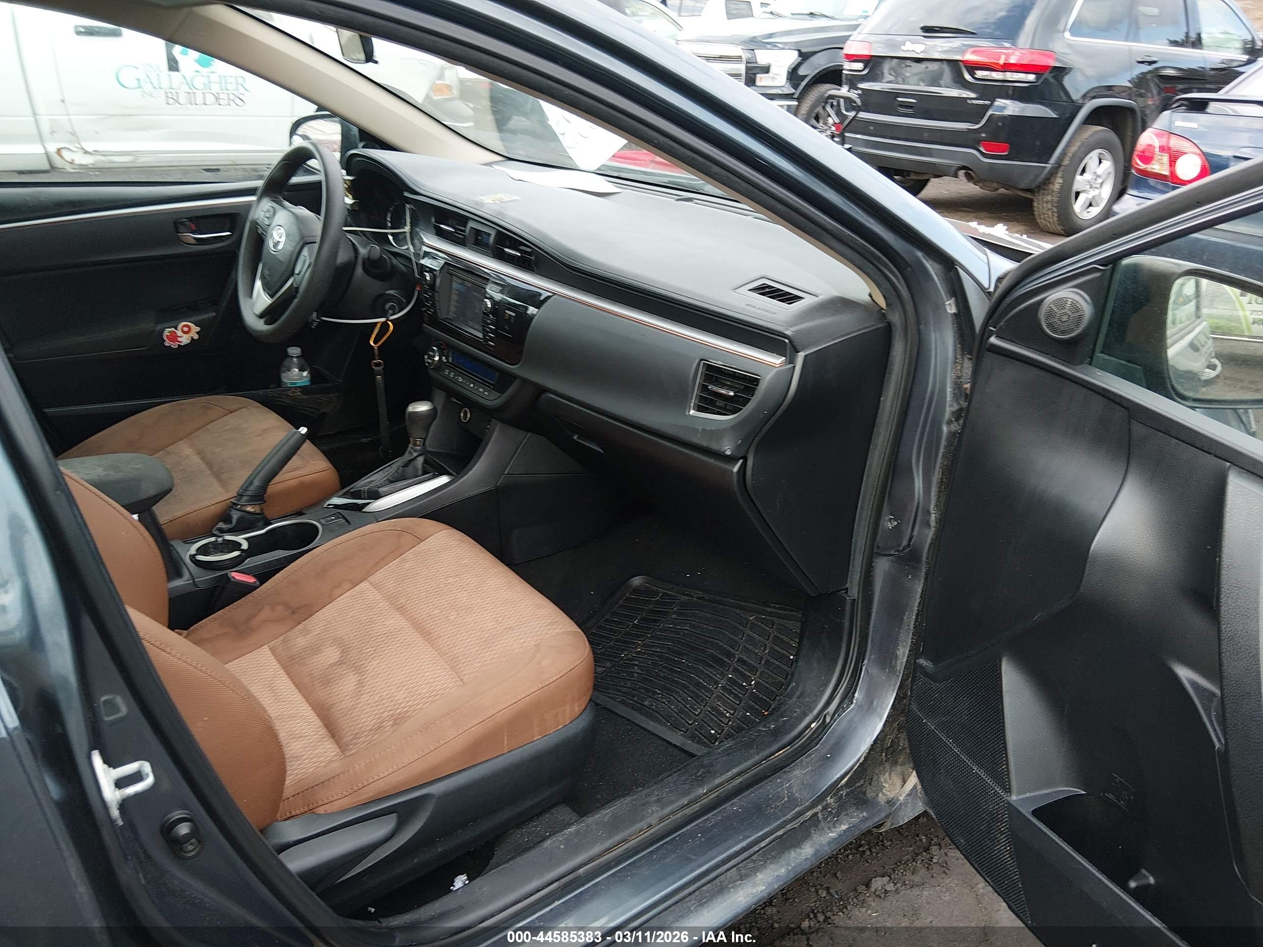 TOYOTA COROLLA image 5
