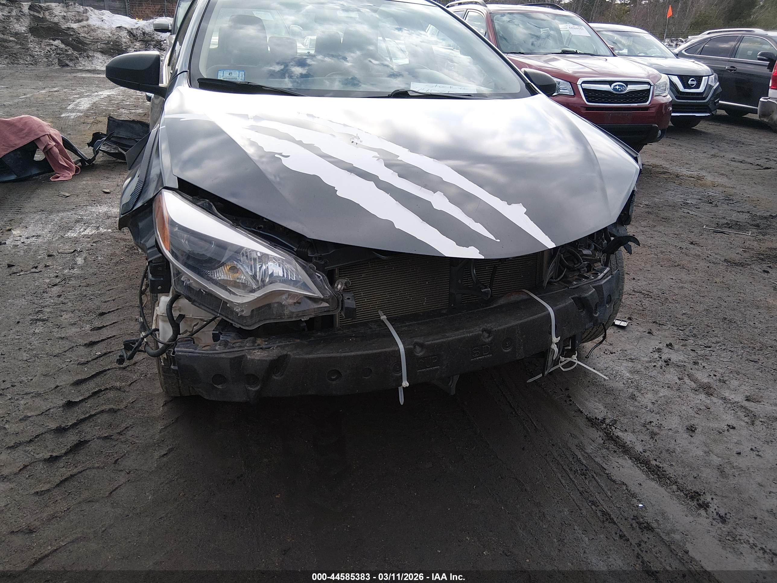 TOYOTA COROLLA image 6