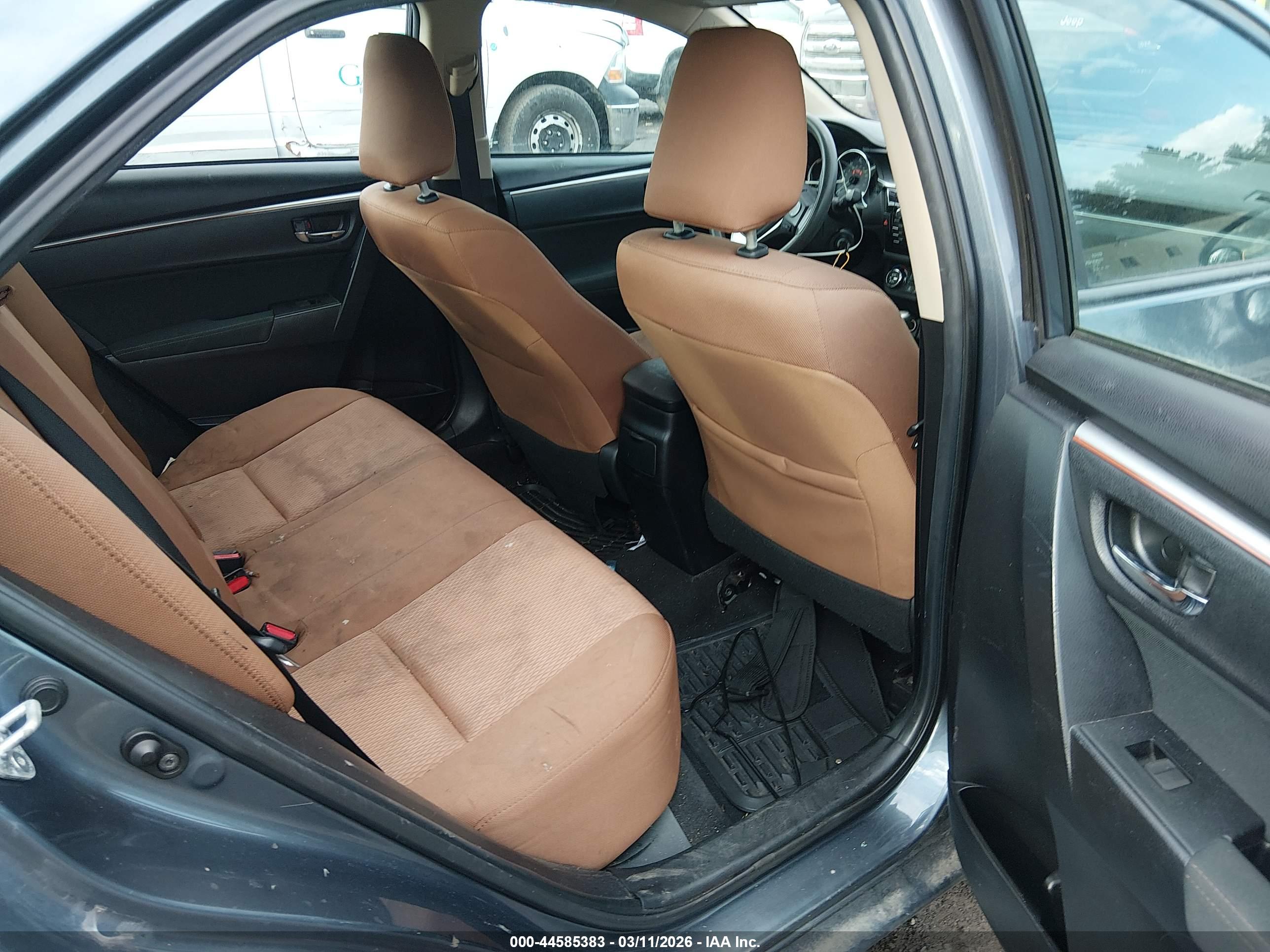 TOYOTA COROLLA image 8