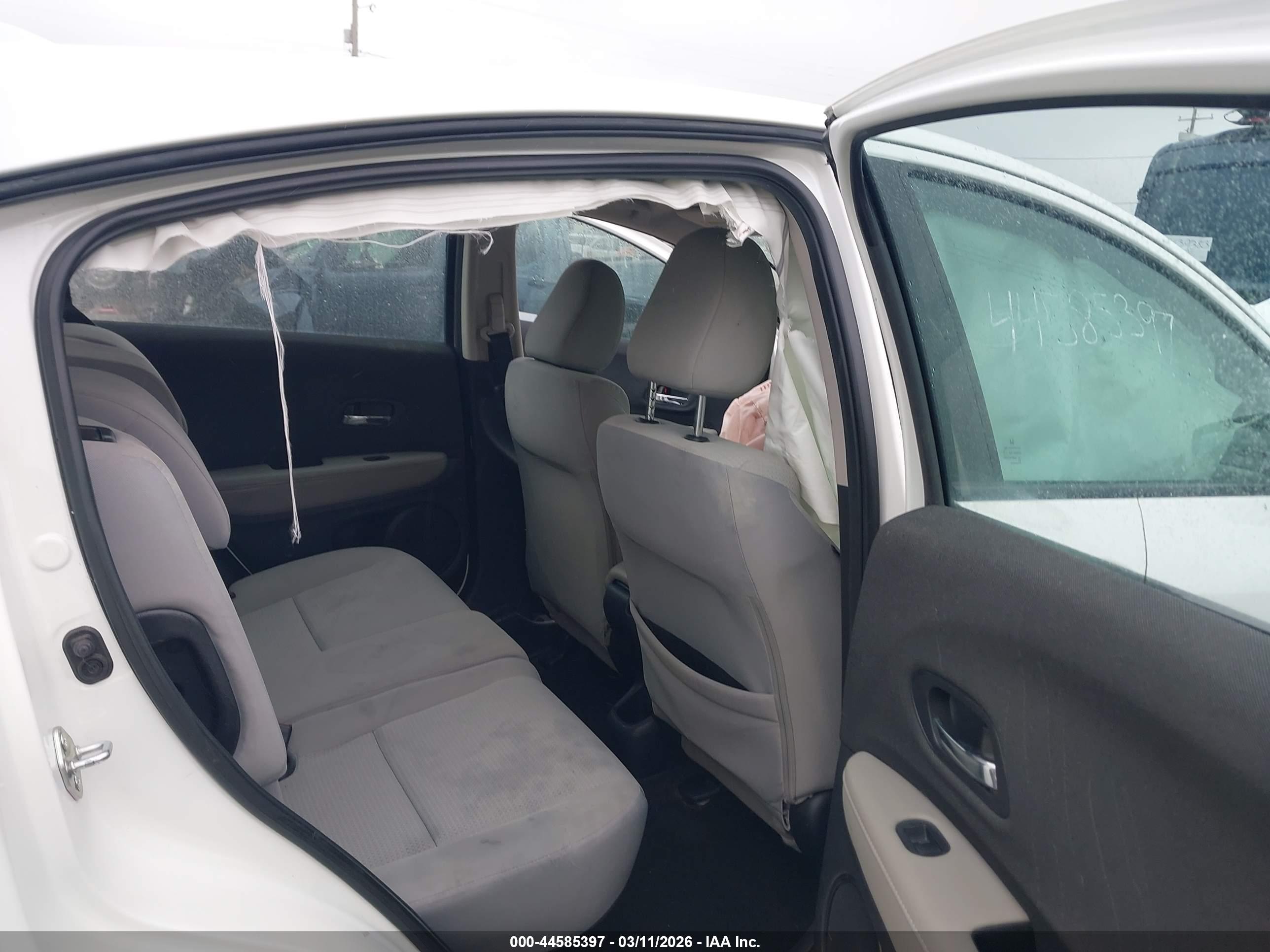 HONDA HR-V image 8