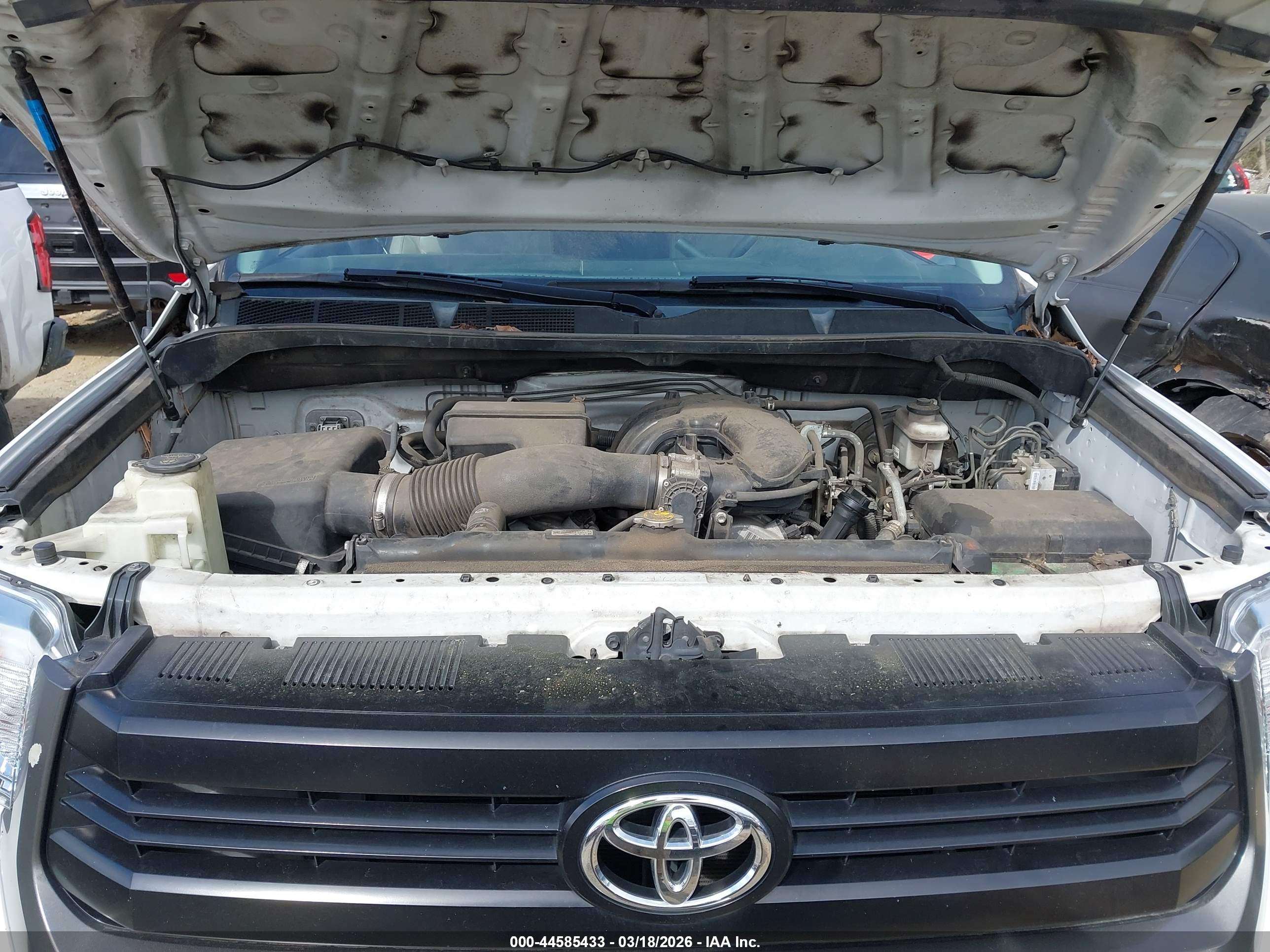 TOYOTA TUNDRA image 10