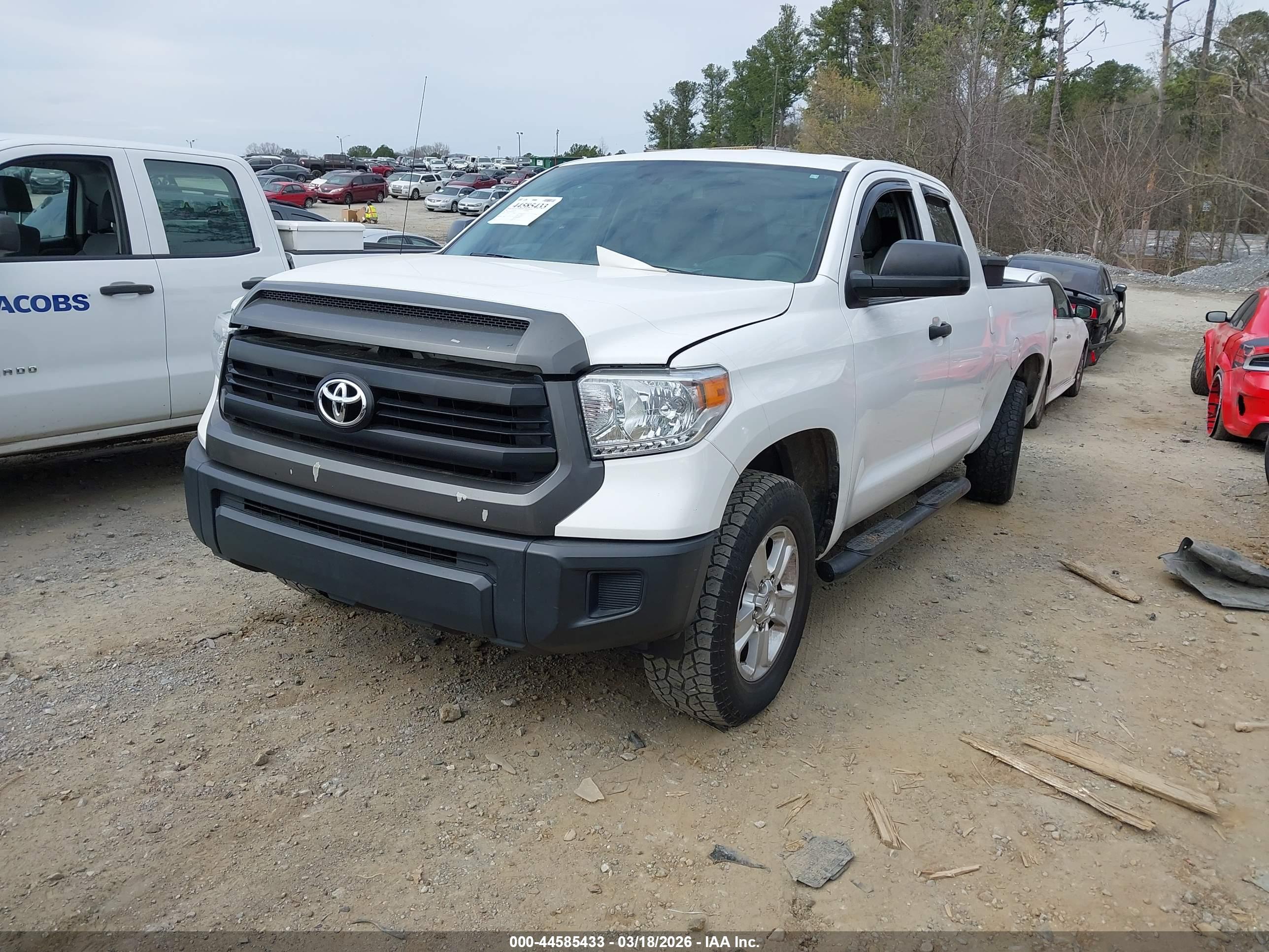 TOYOTA TUNDRA image 2