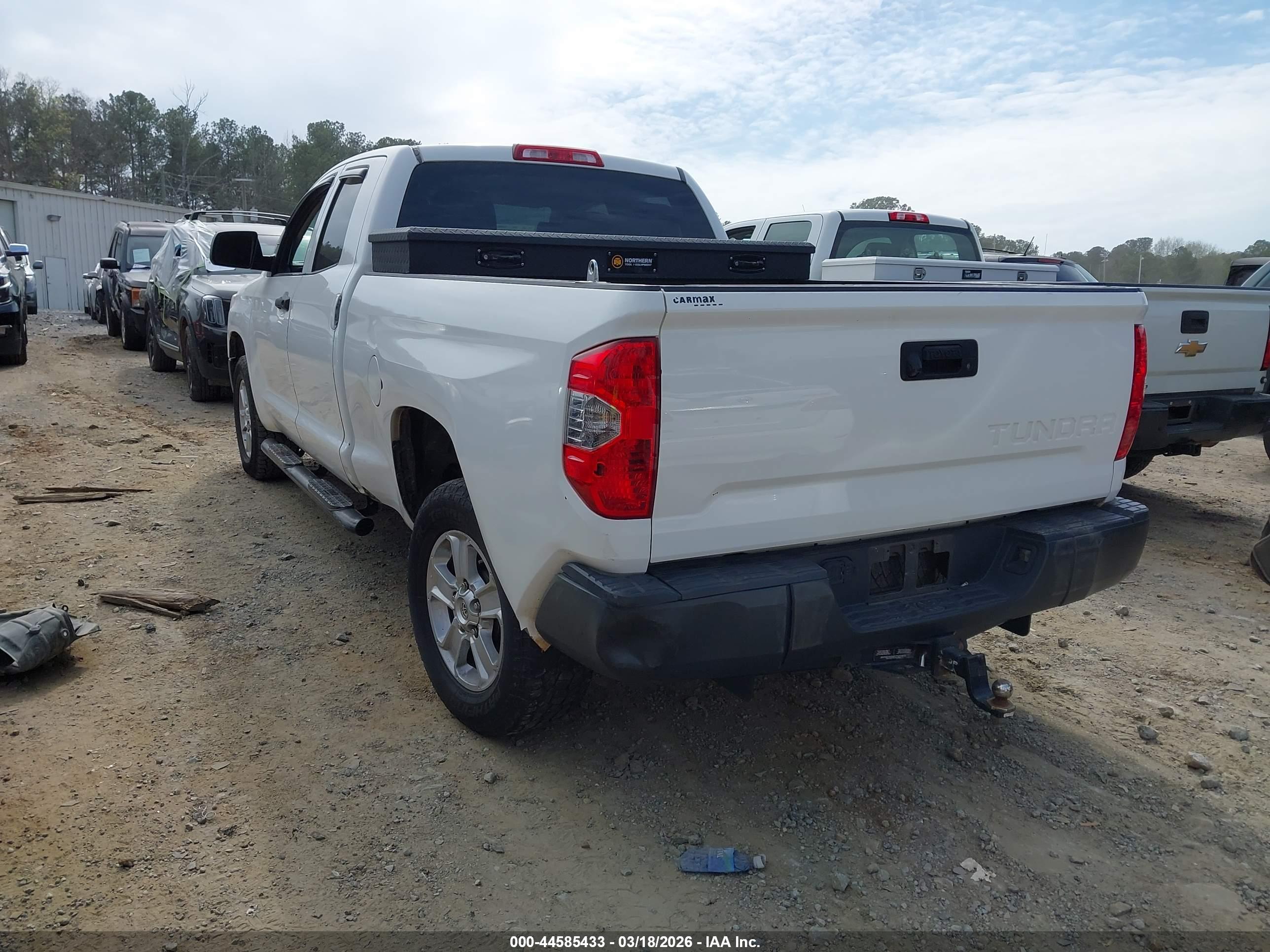 TOYOTA TUNDRA image 3