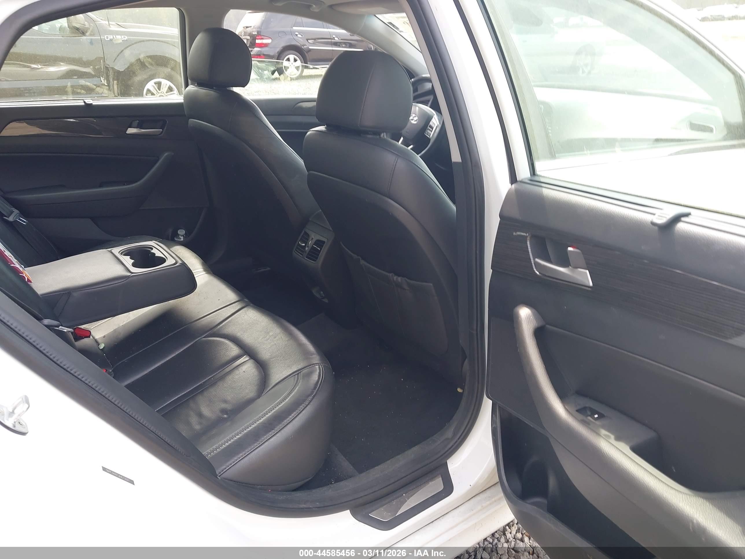 HYUNDAI SONATA image 8