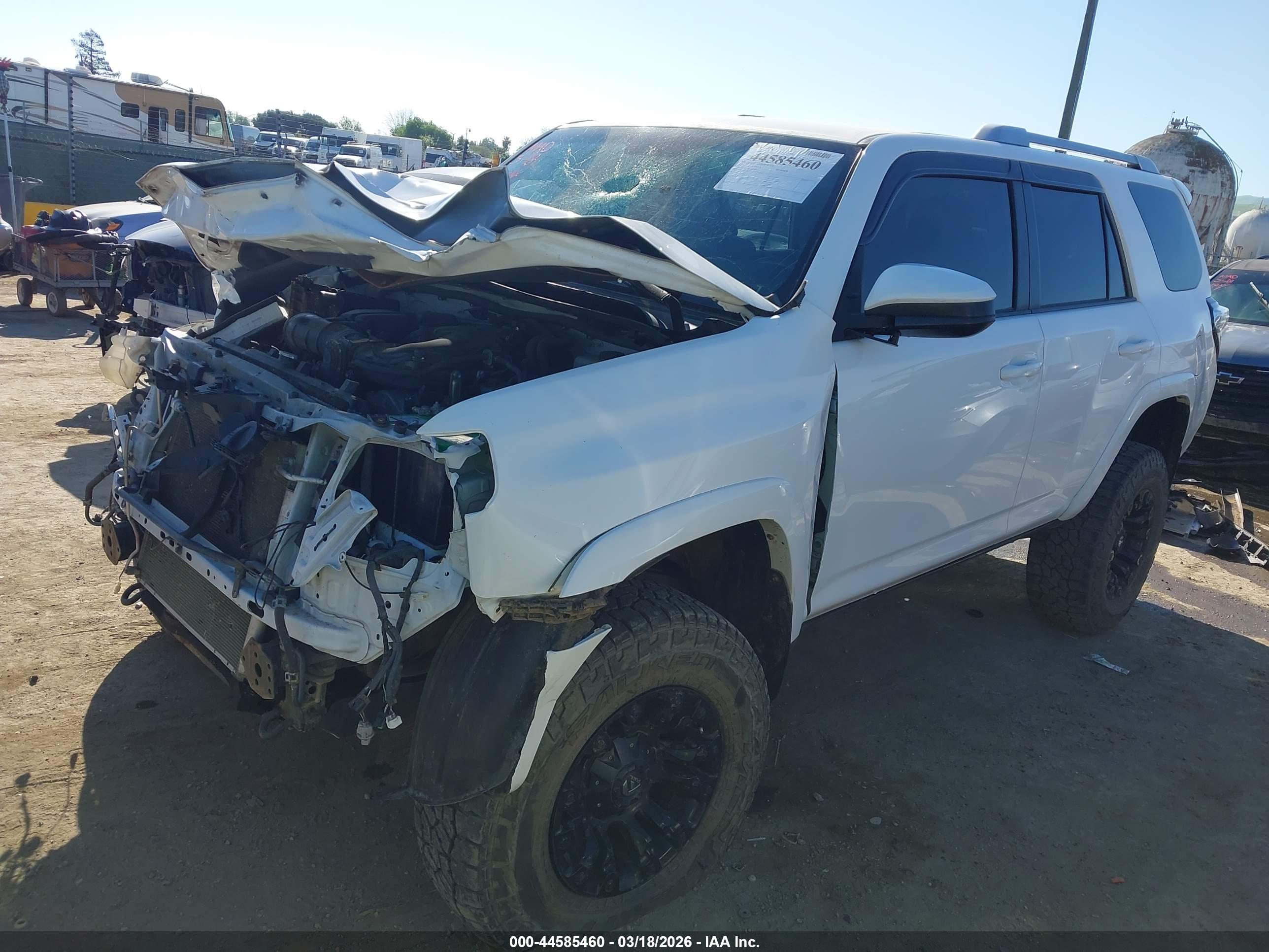 TOYOTA 4RUNNER image 2