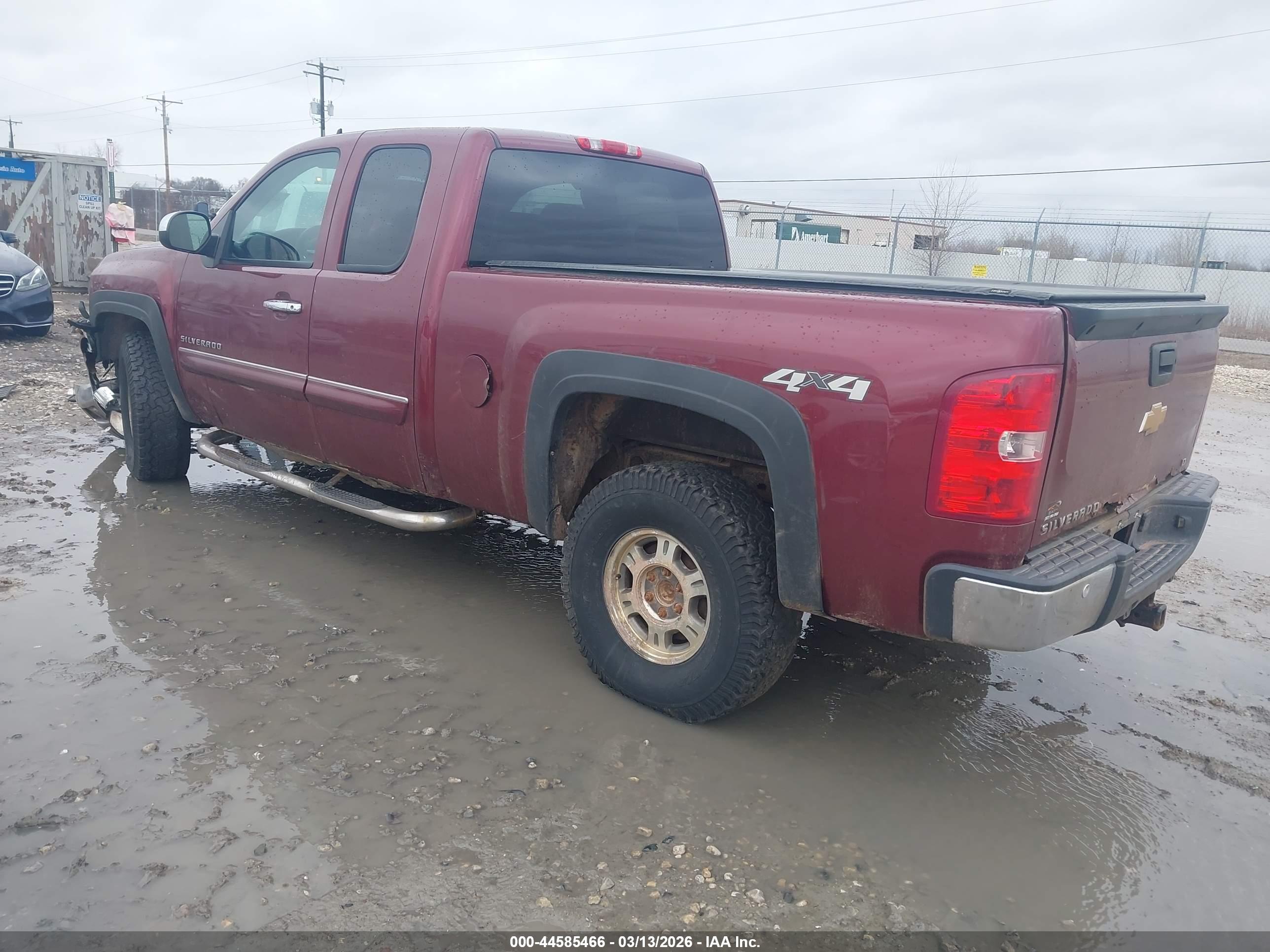 CHEVROLET SILVERADO image 3