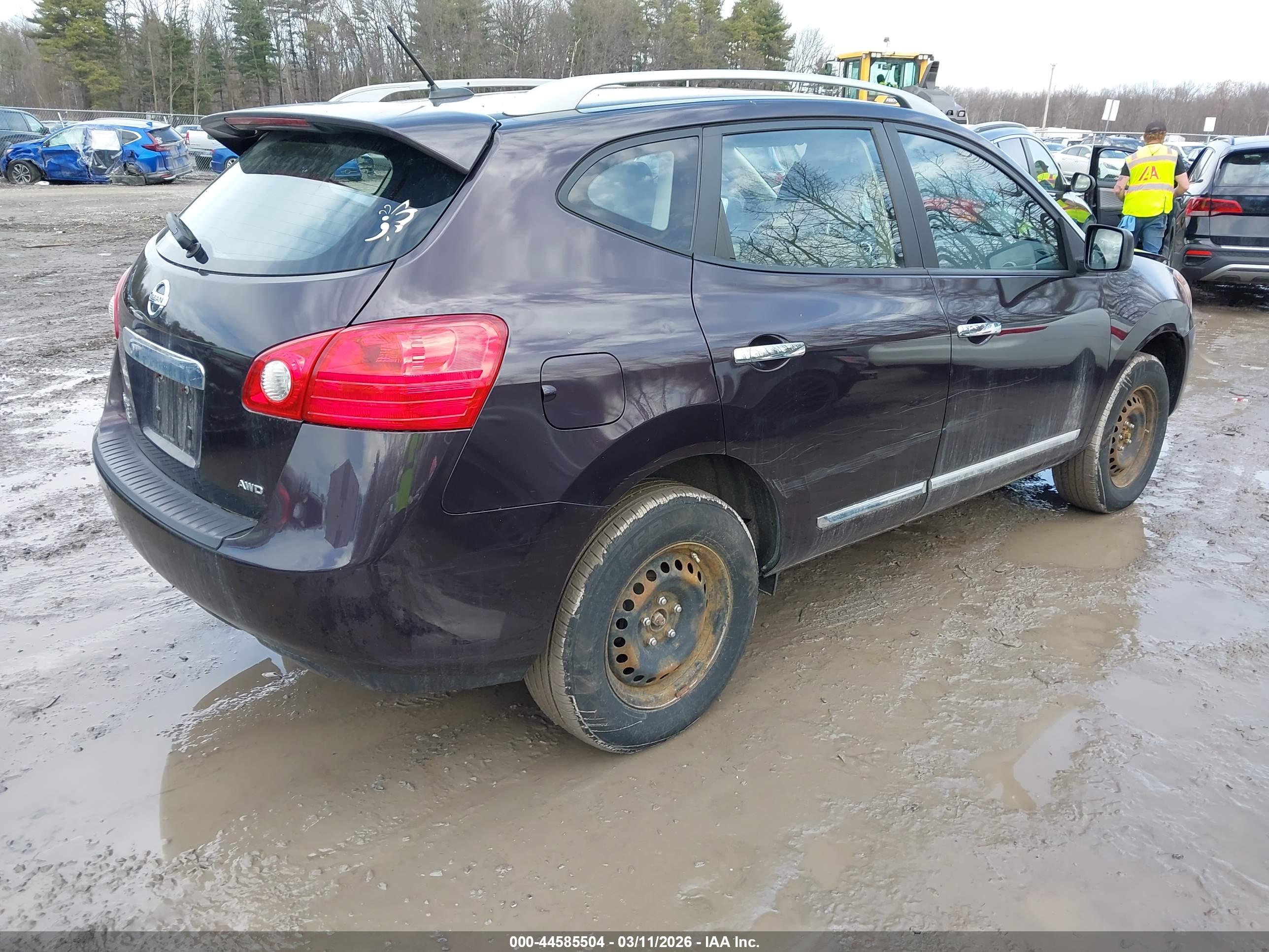 NISSAN ROGUE image 4