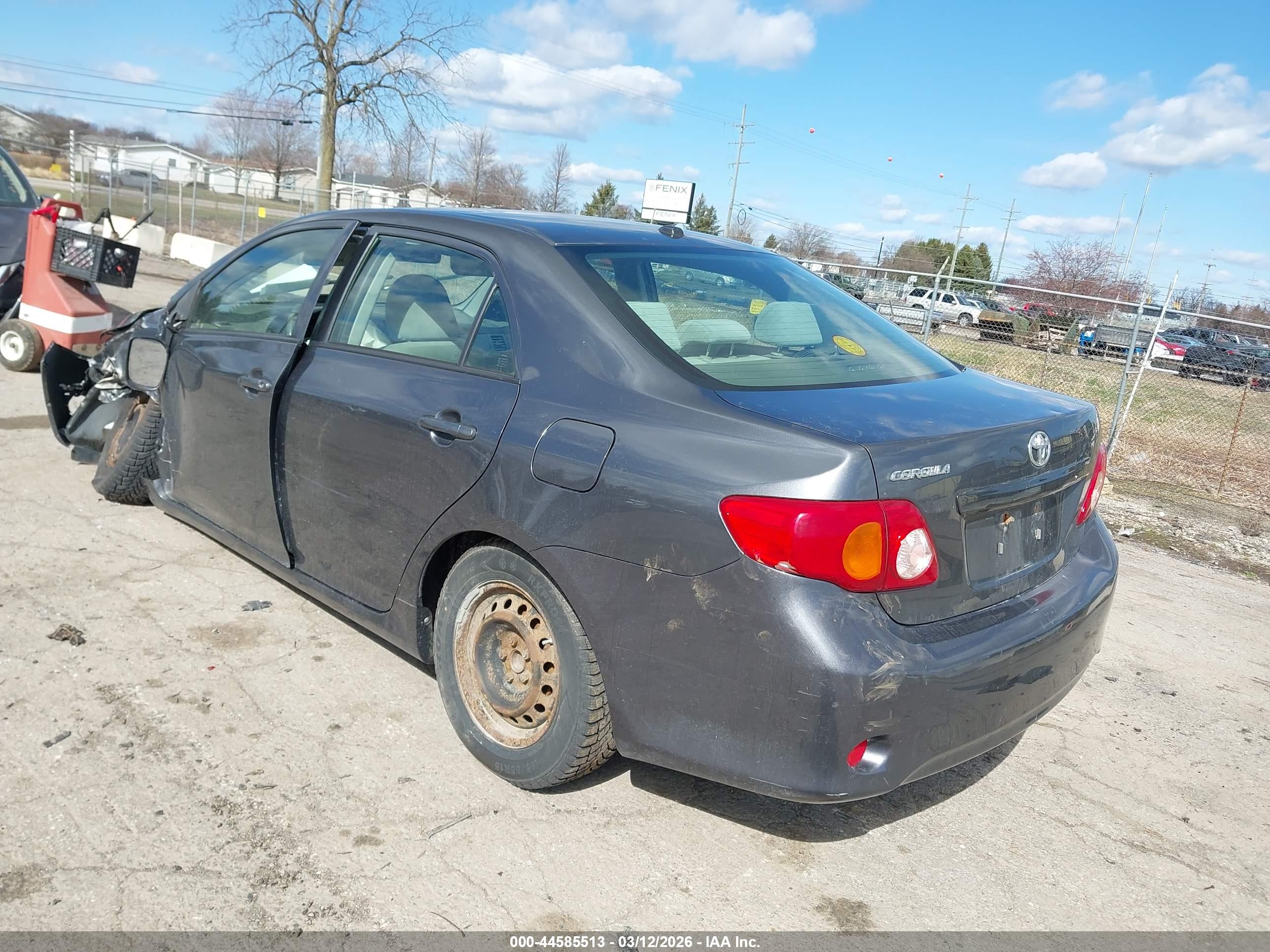 TOYOTA COROLLA image 3