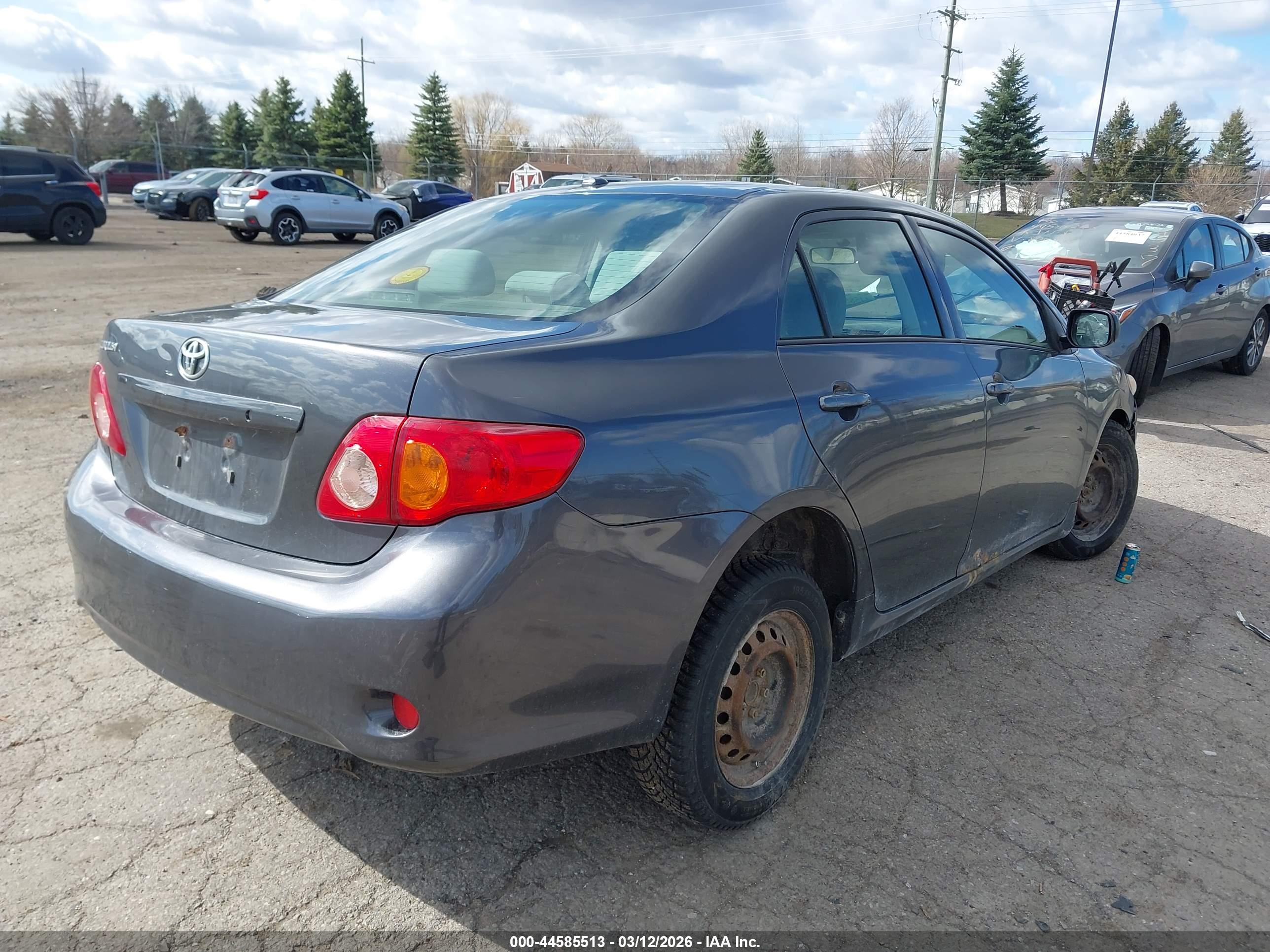 TOYOTA COROLLA image 4