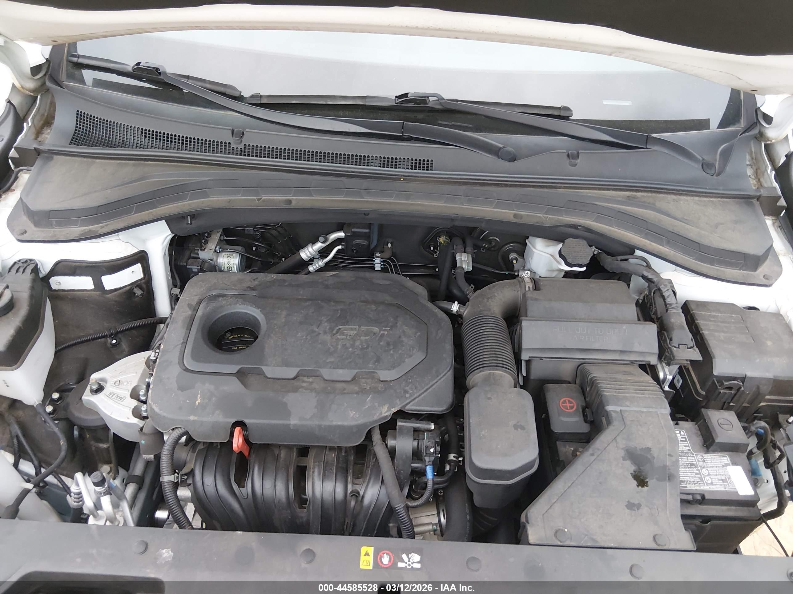 HYUNDAI SANTA image 10