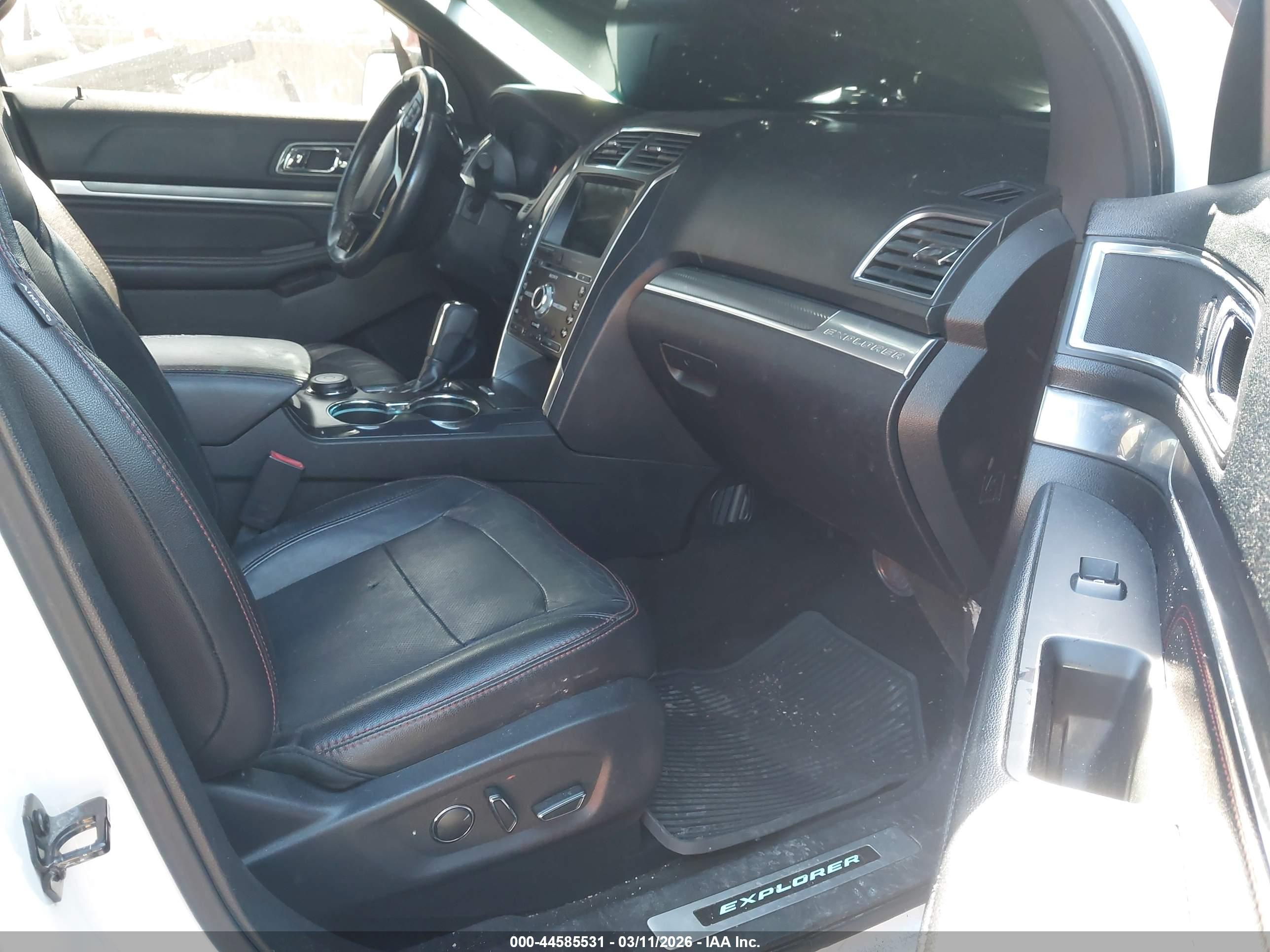 FORD EXPLORER image 5