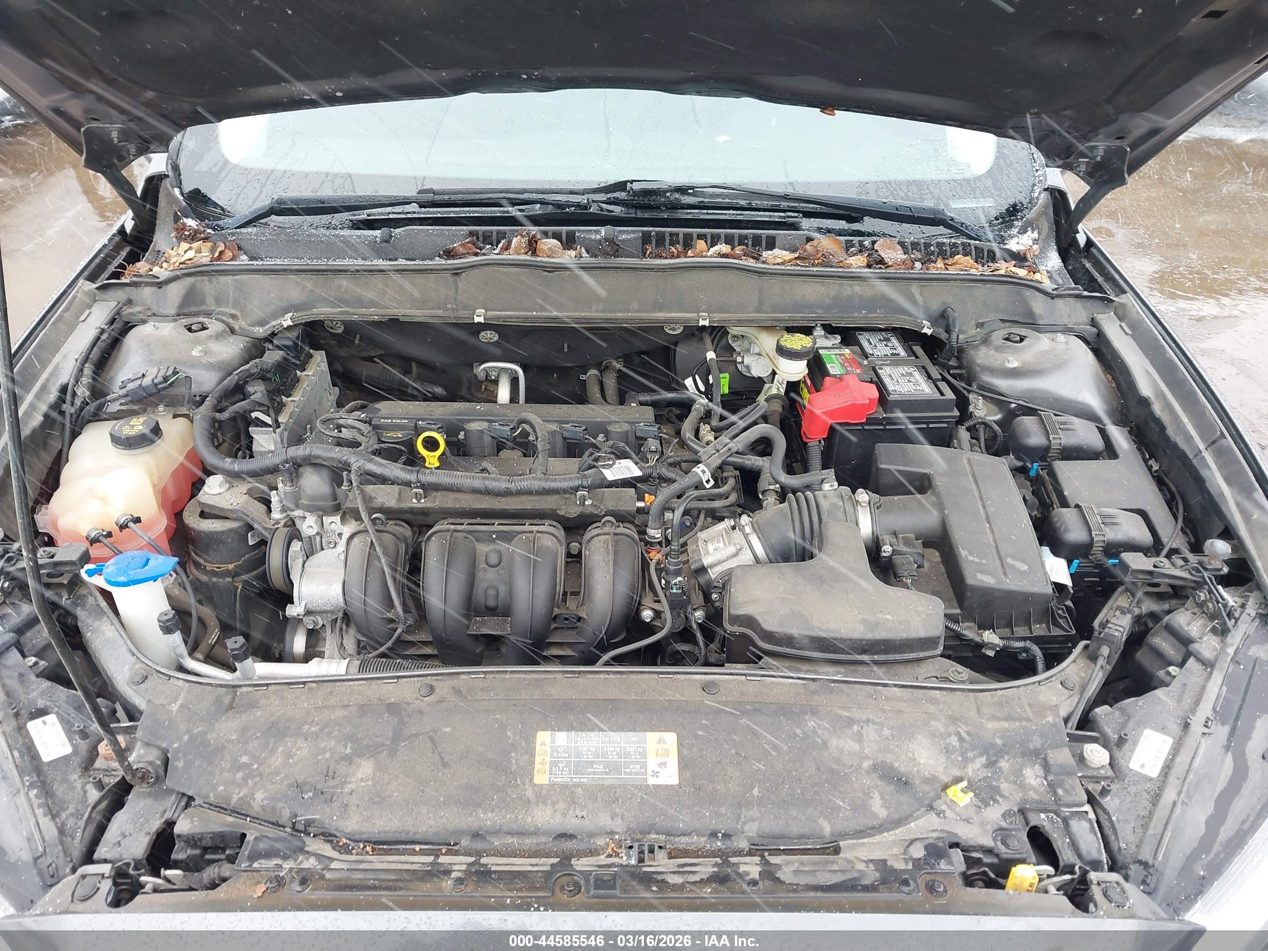 FORD FUSION image 10