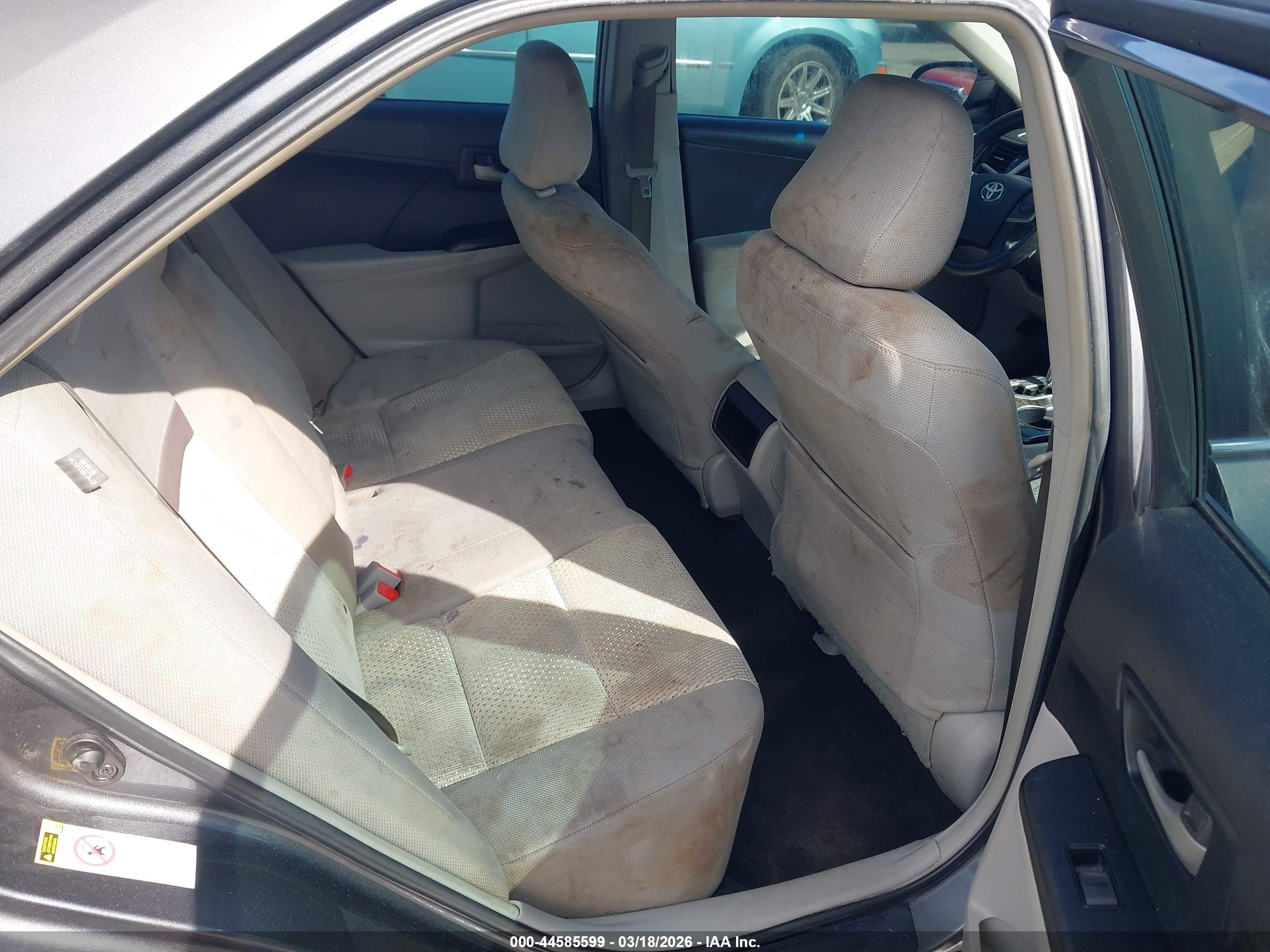 TOYOTA CAMRY image 8
