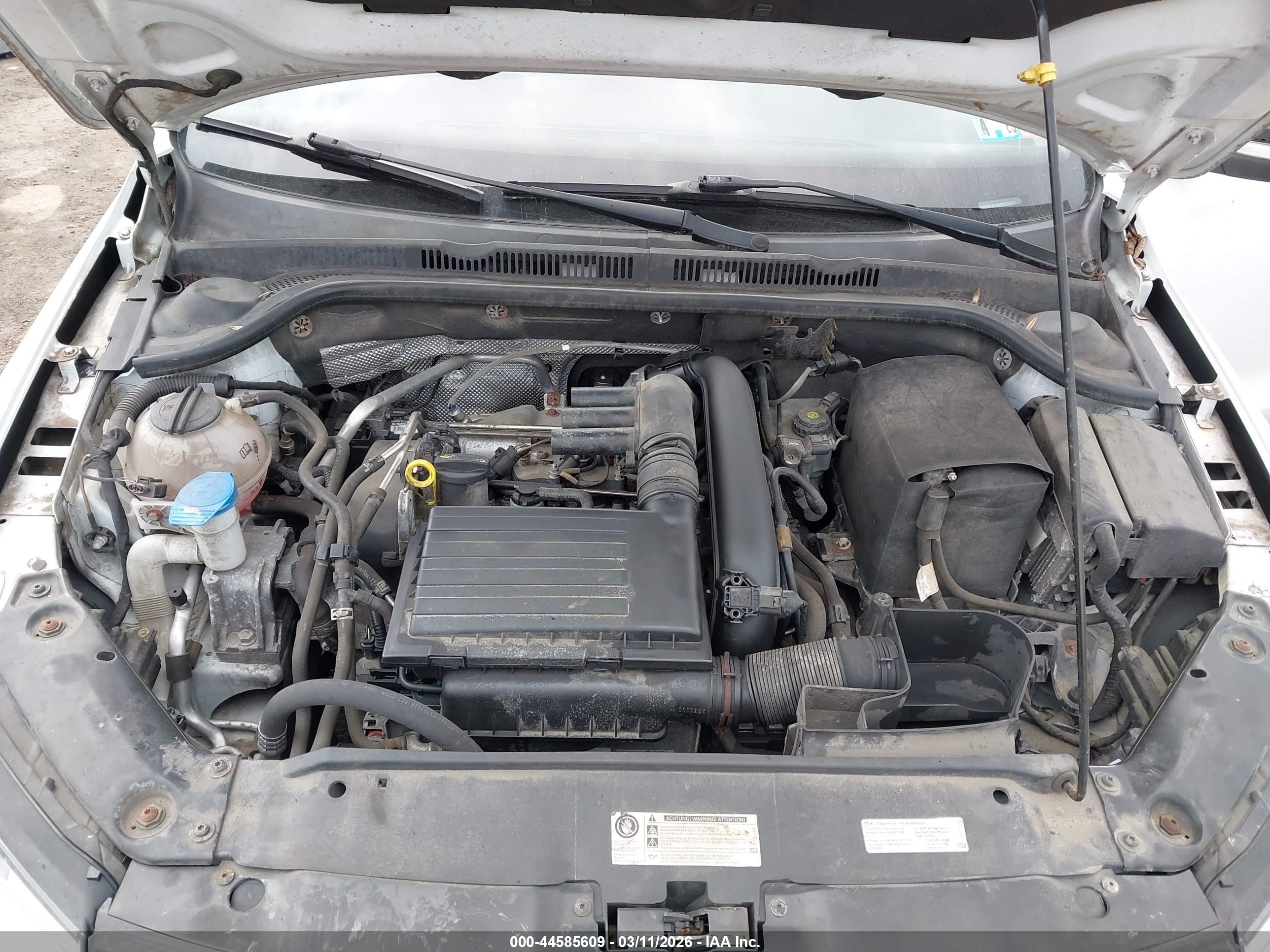 VOLKSWAGEN JETTA image 10