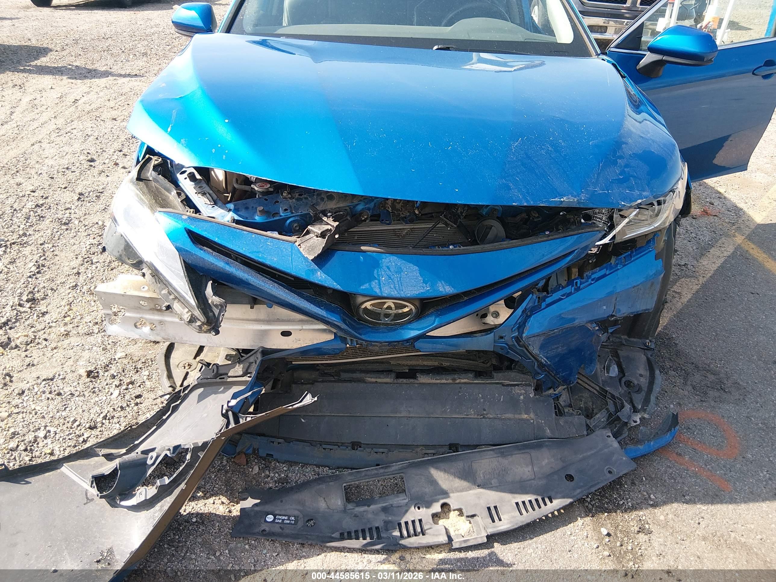 TOYOTA CAMRY image 6