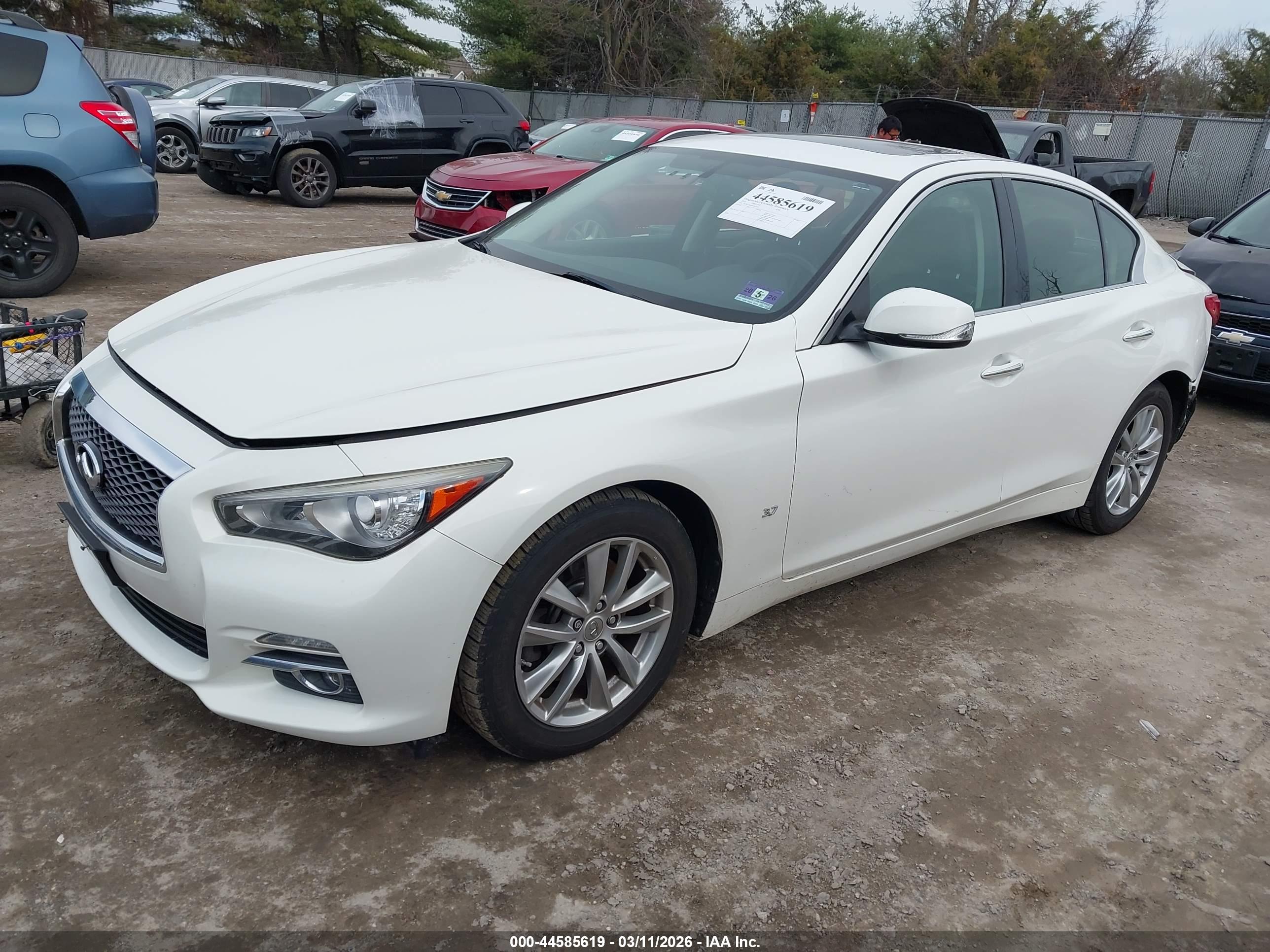INFINITI Q50 image 2