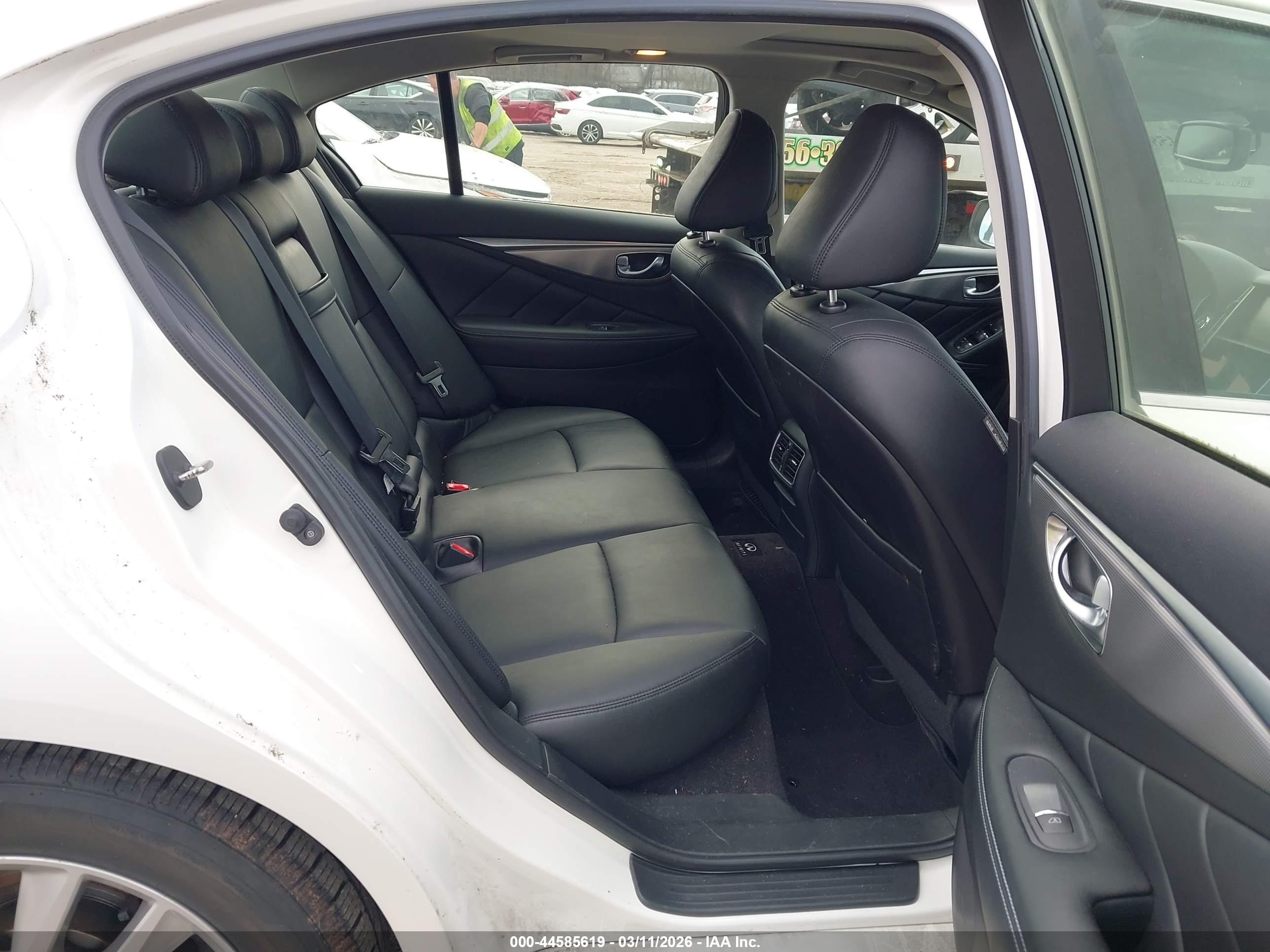 INFINITI Q50 image 8