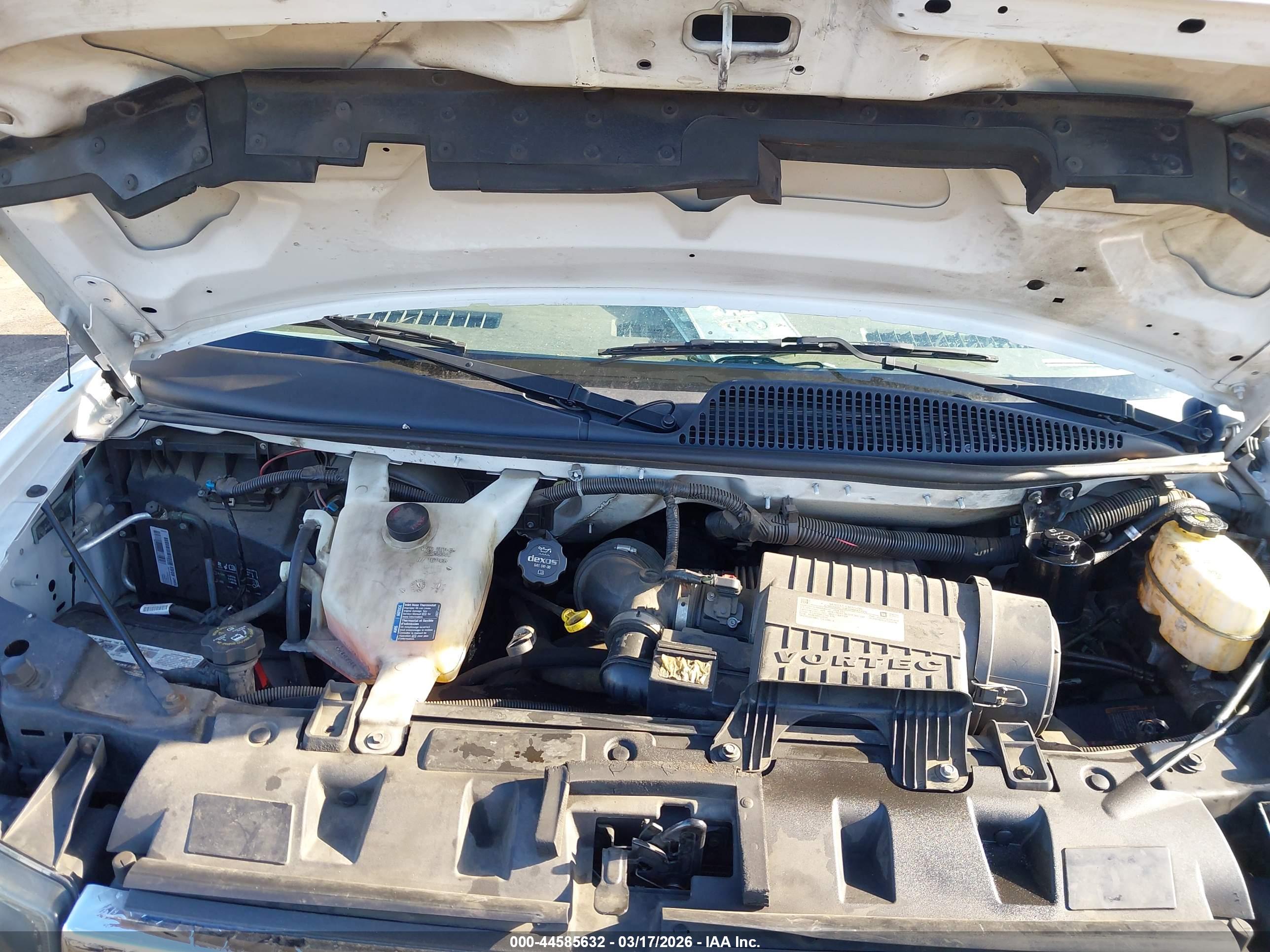 GMC SAVANA image 10