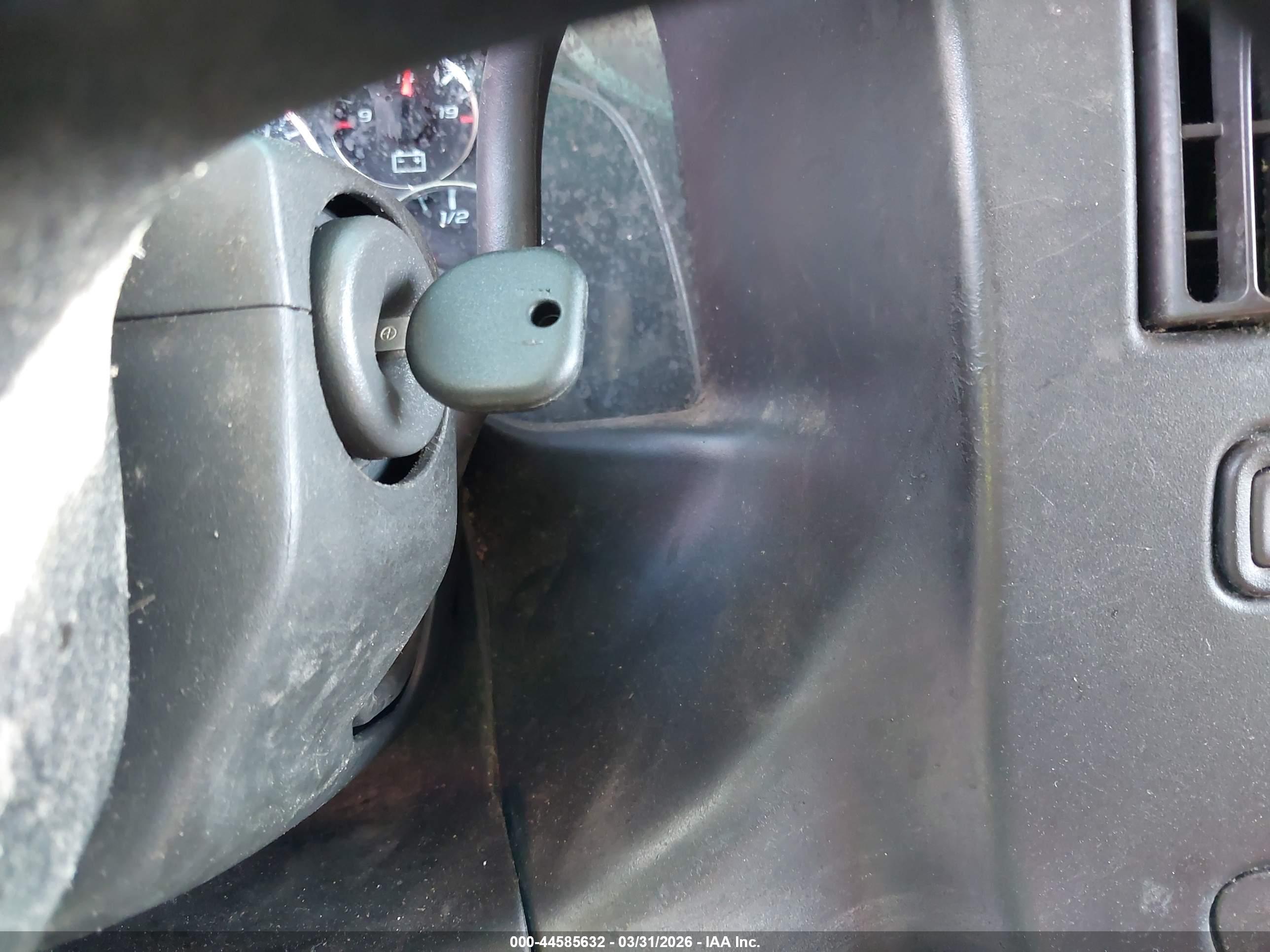 GMC SAVANA image 11