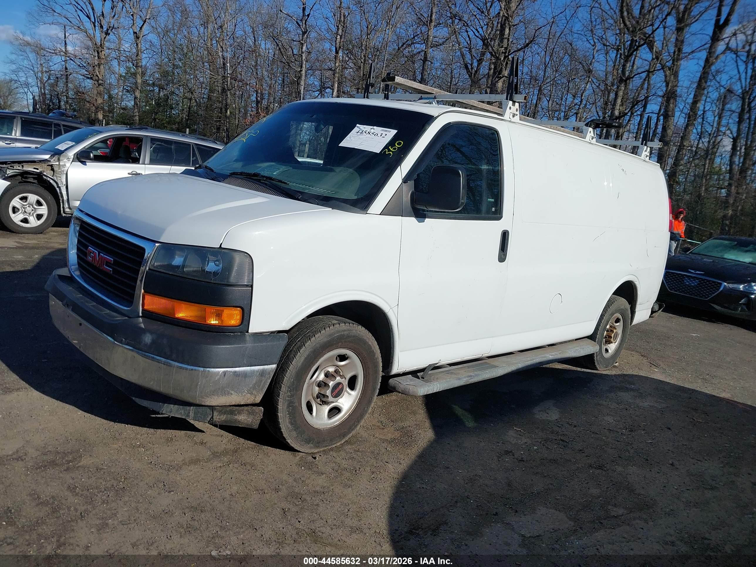 GMC SAVANA image 2