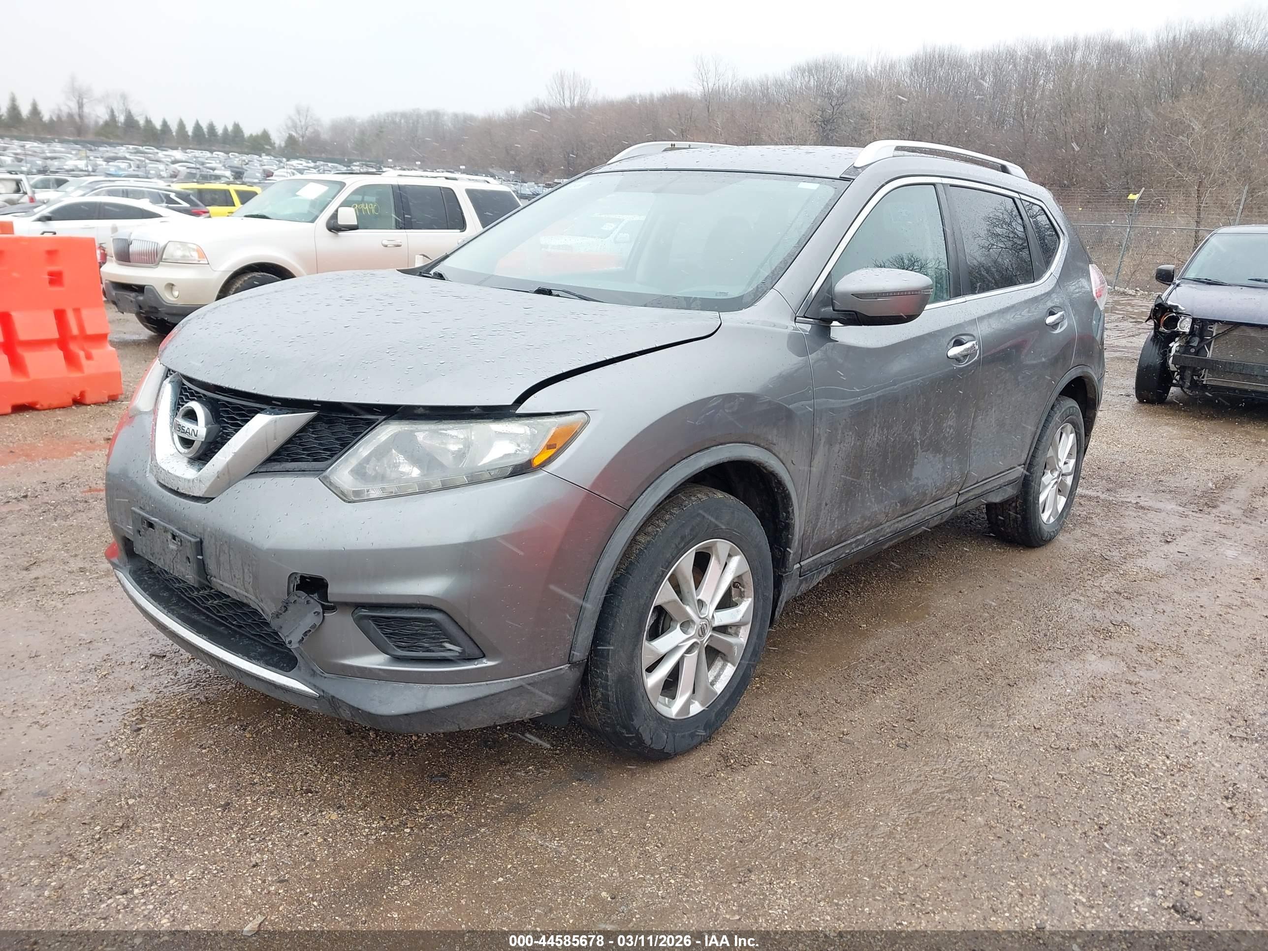 NISSAN ROGUE image 2