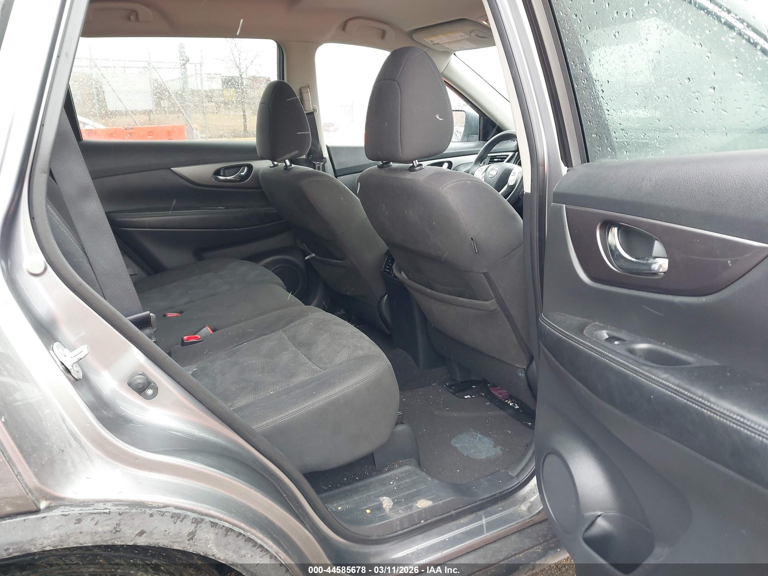 NISSAN ROGUE image 8