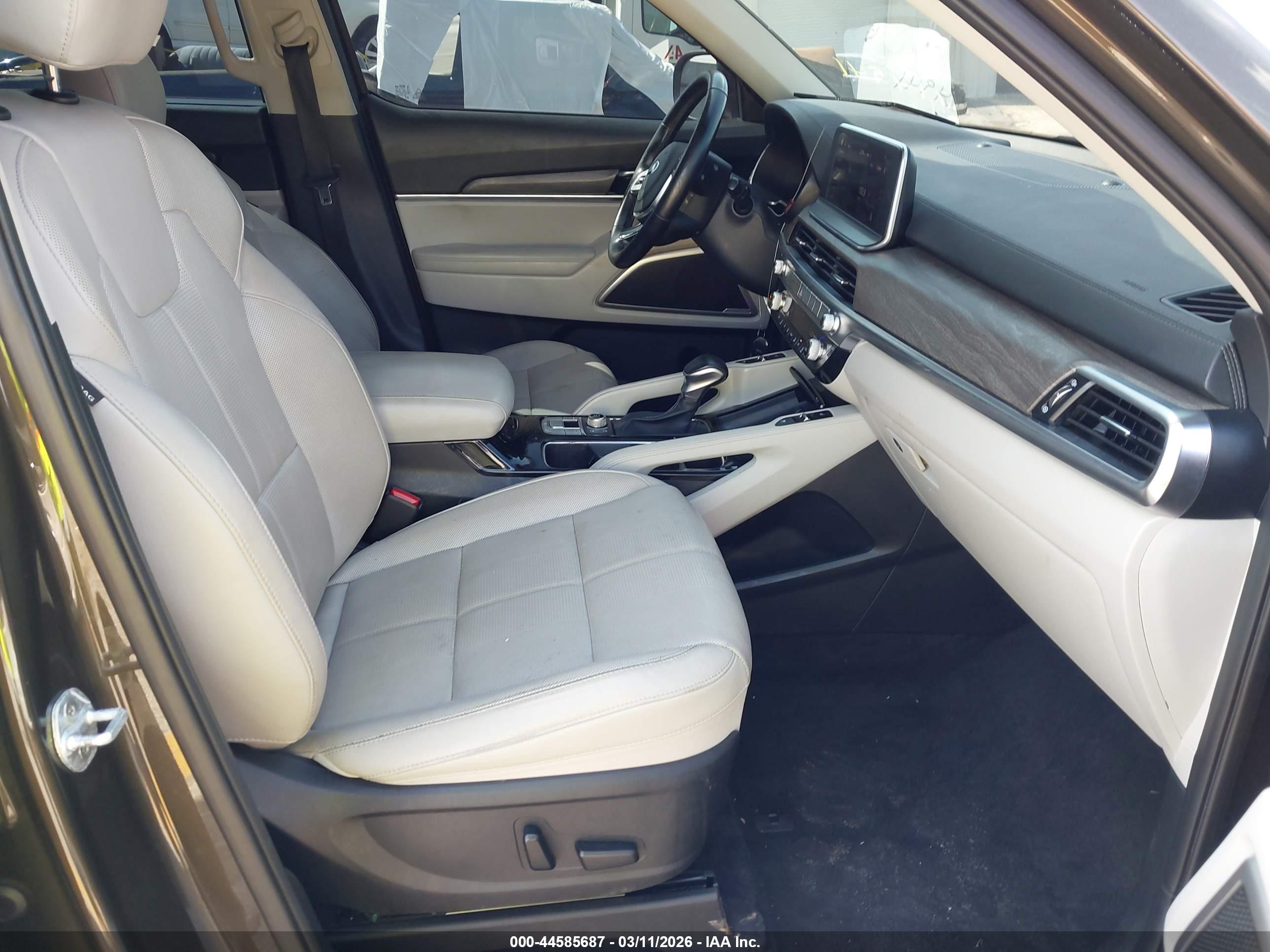 KIA TELLURIDE image 5