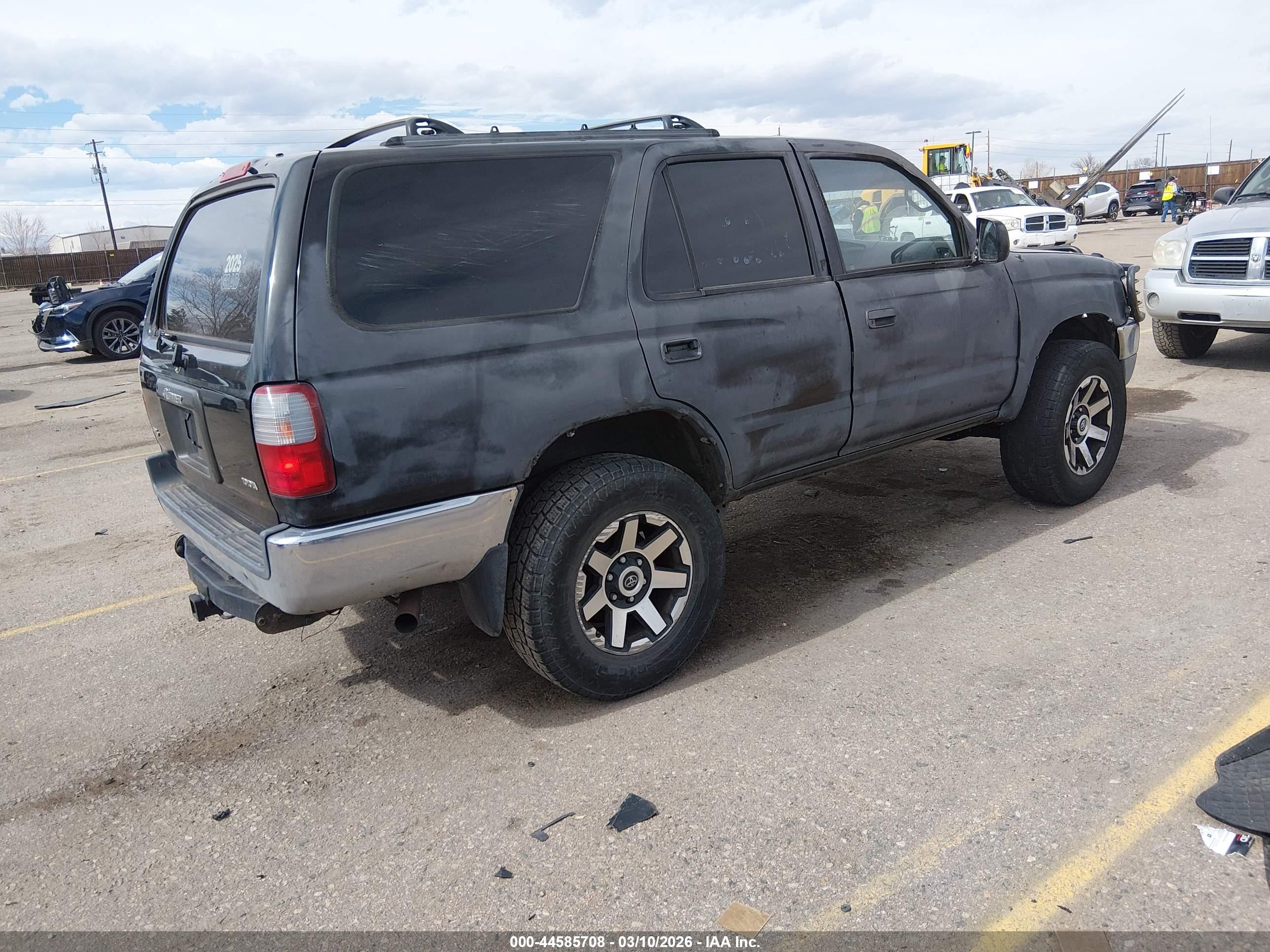 TOYOTA 4RUNNER image 4