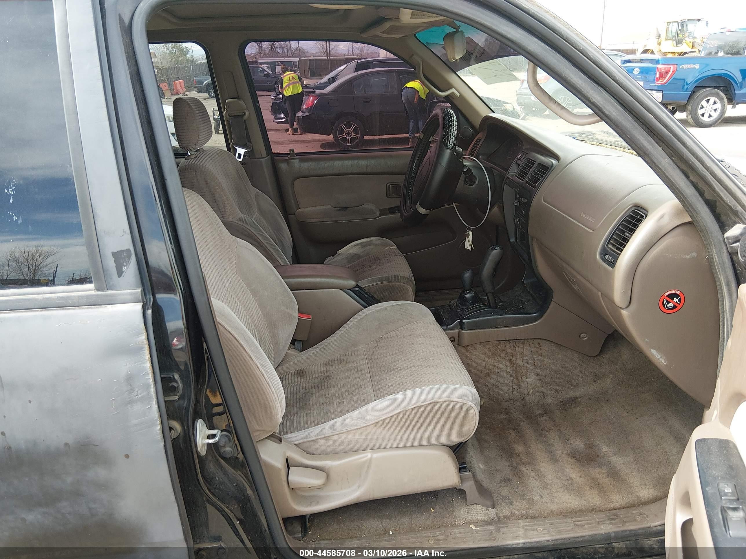 TOYOTA 4RUNNER image 5
