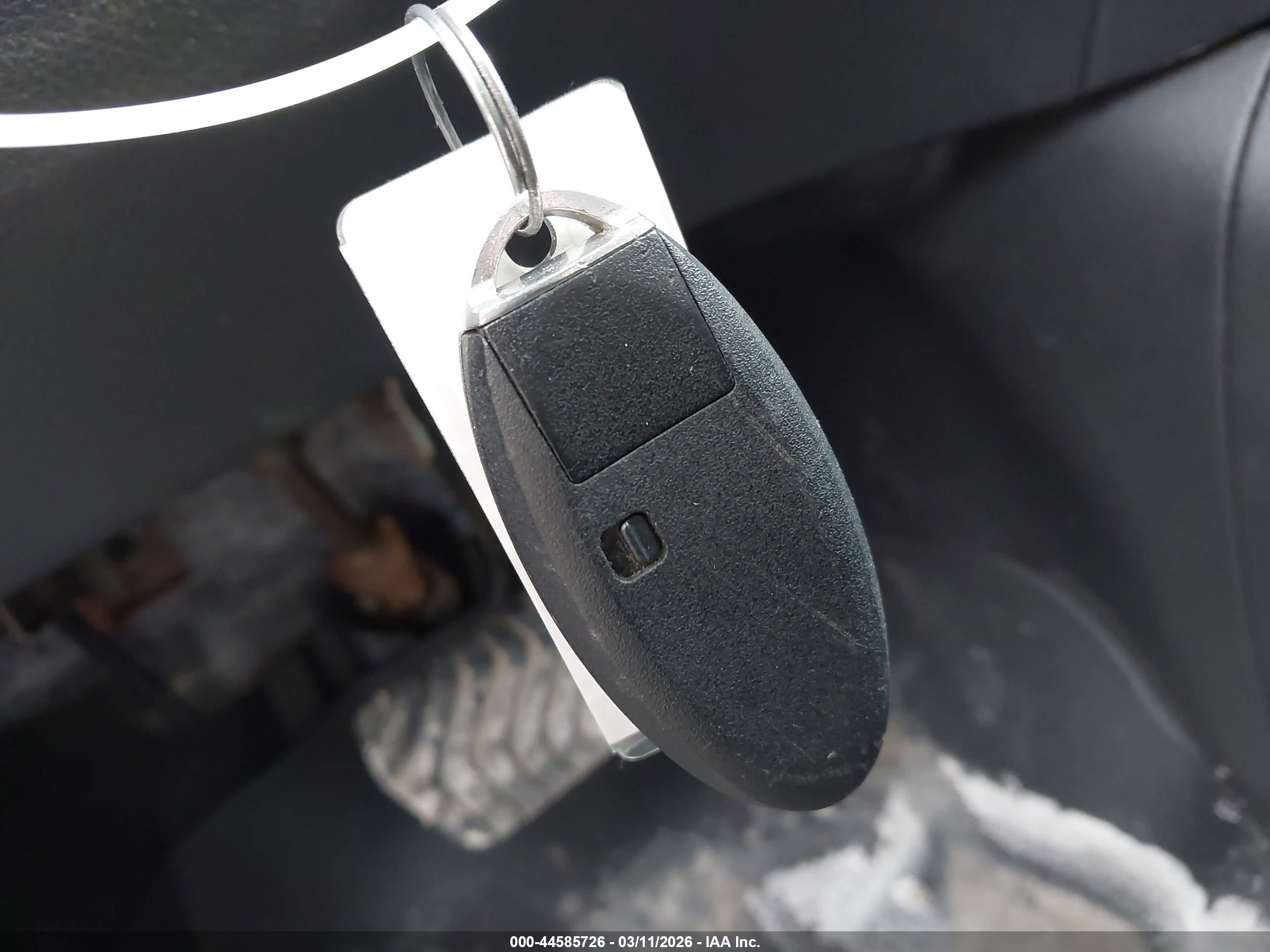 NISSAN ROGUE image 11