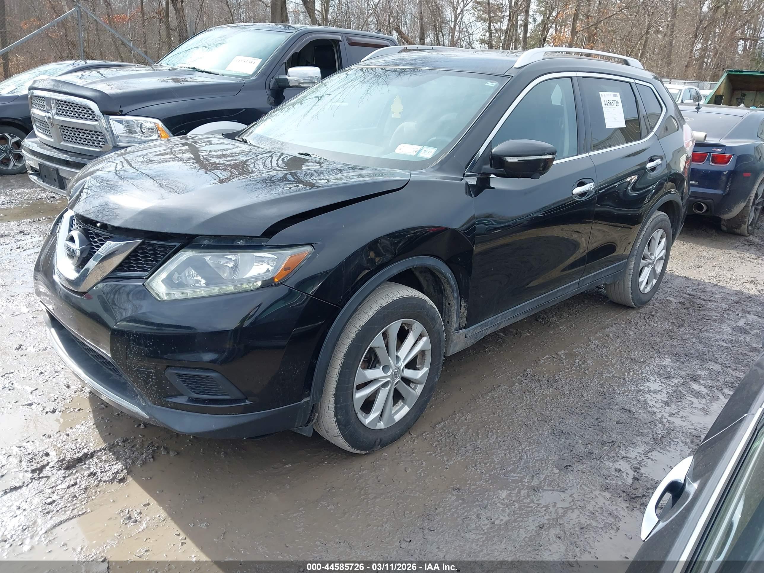 NISSAN ROGUE image 2
