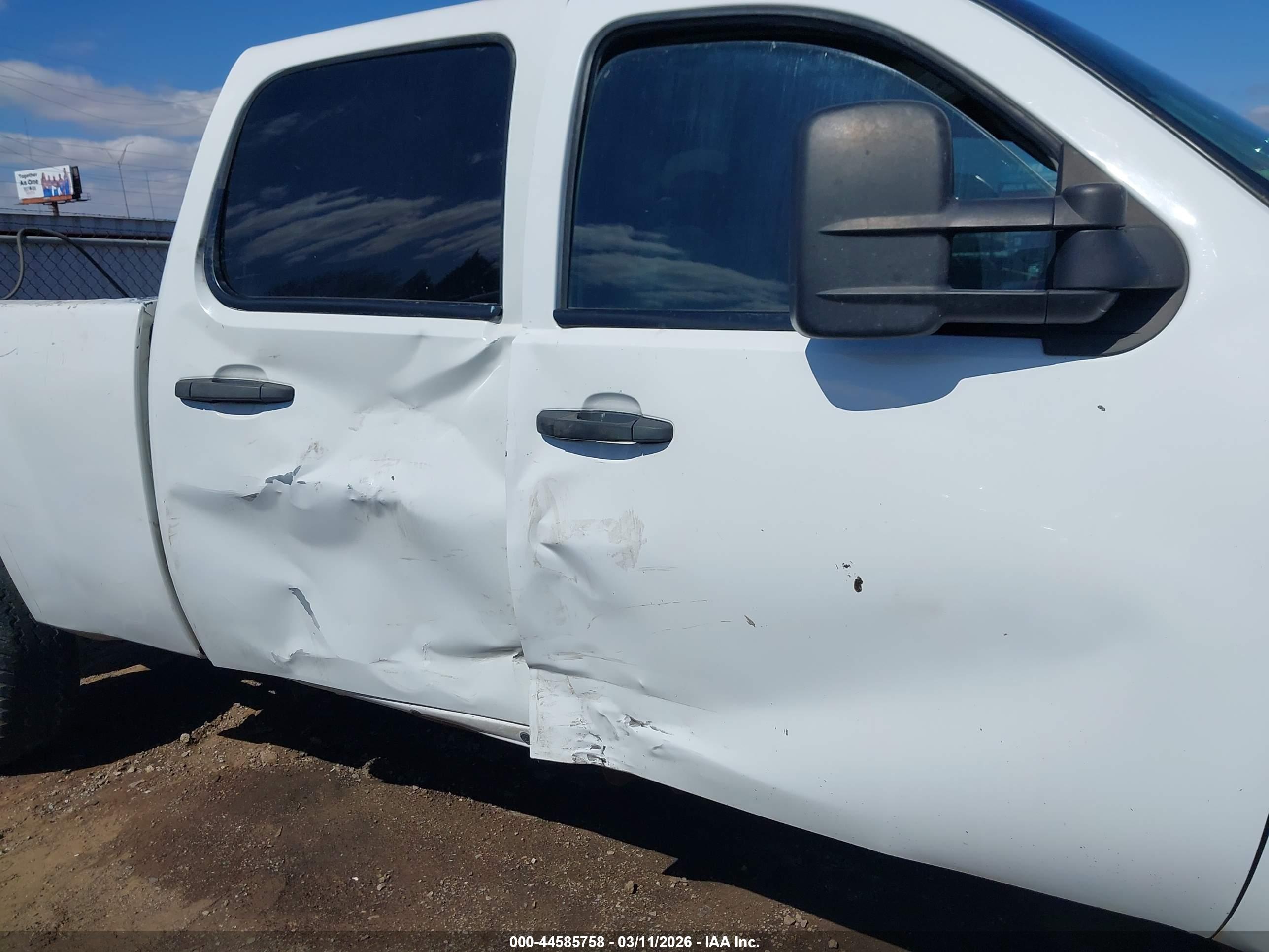 GMC SIERRA image 6