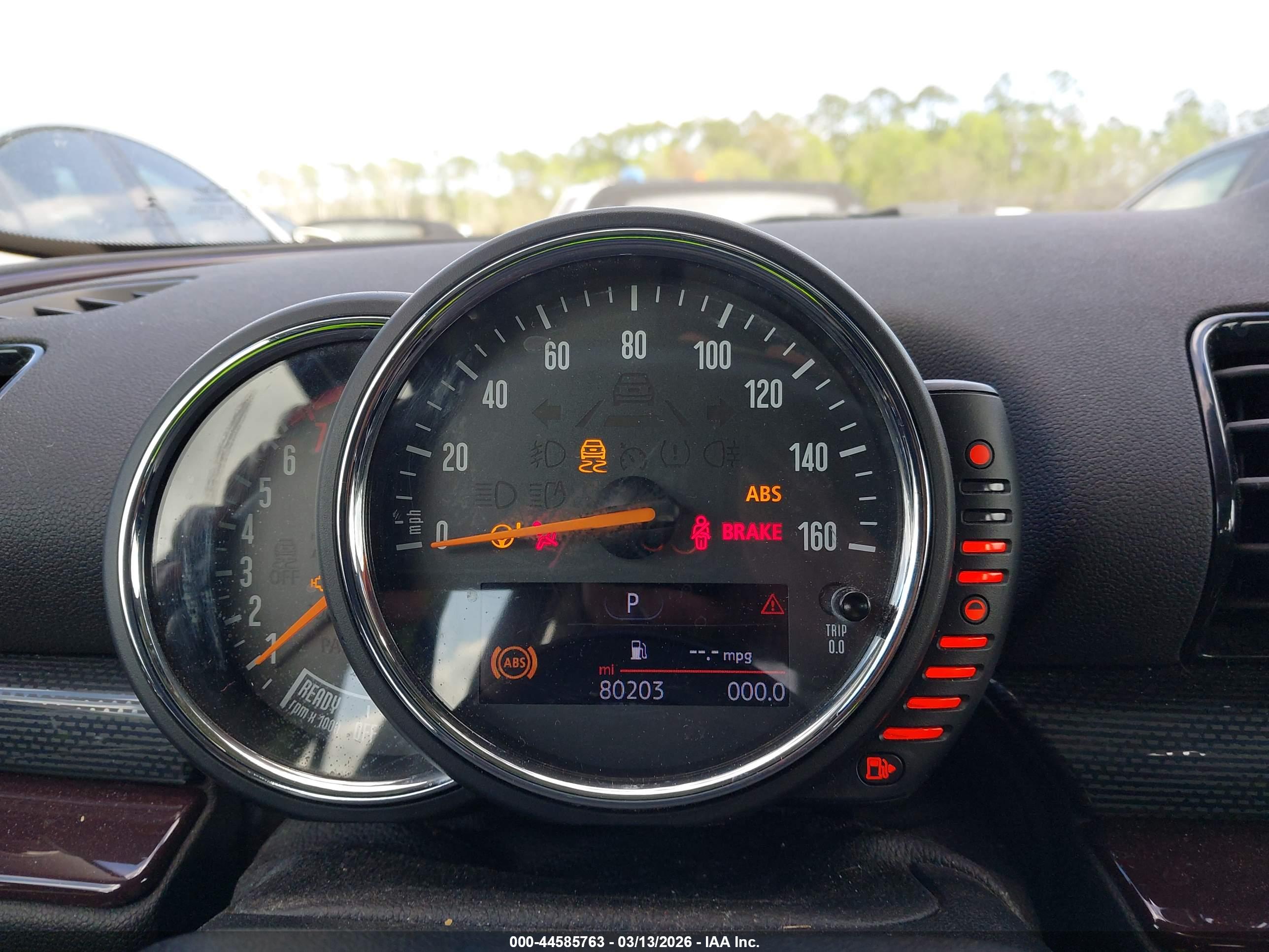 MINI CLUBMAN image 7