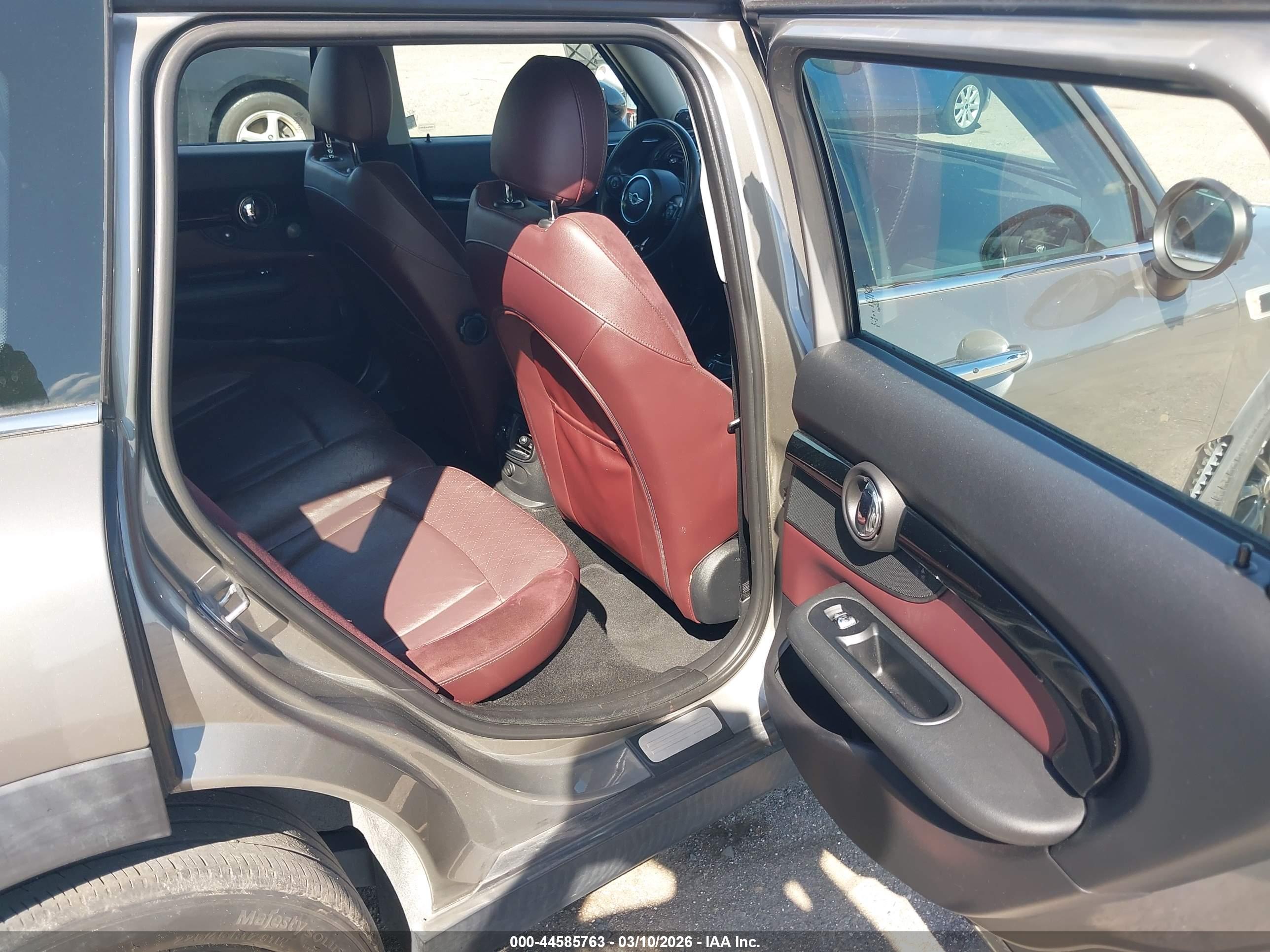 MINI CLUBMAN image 8