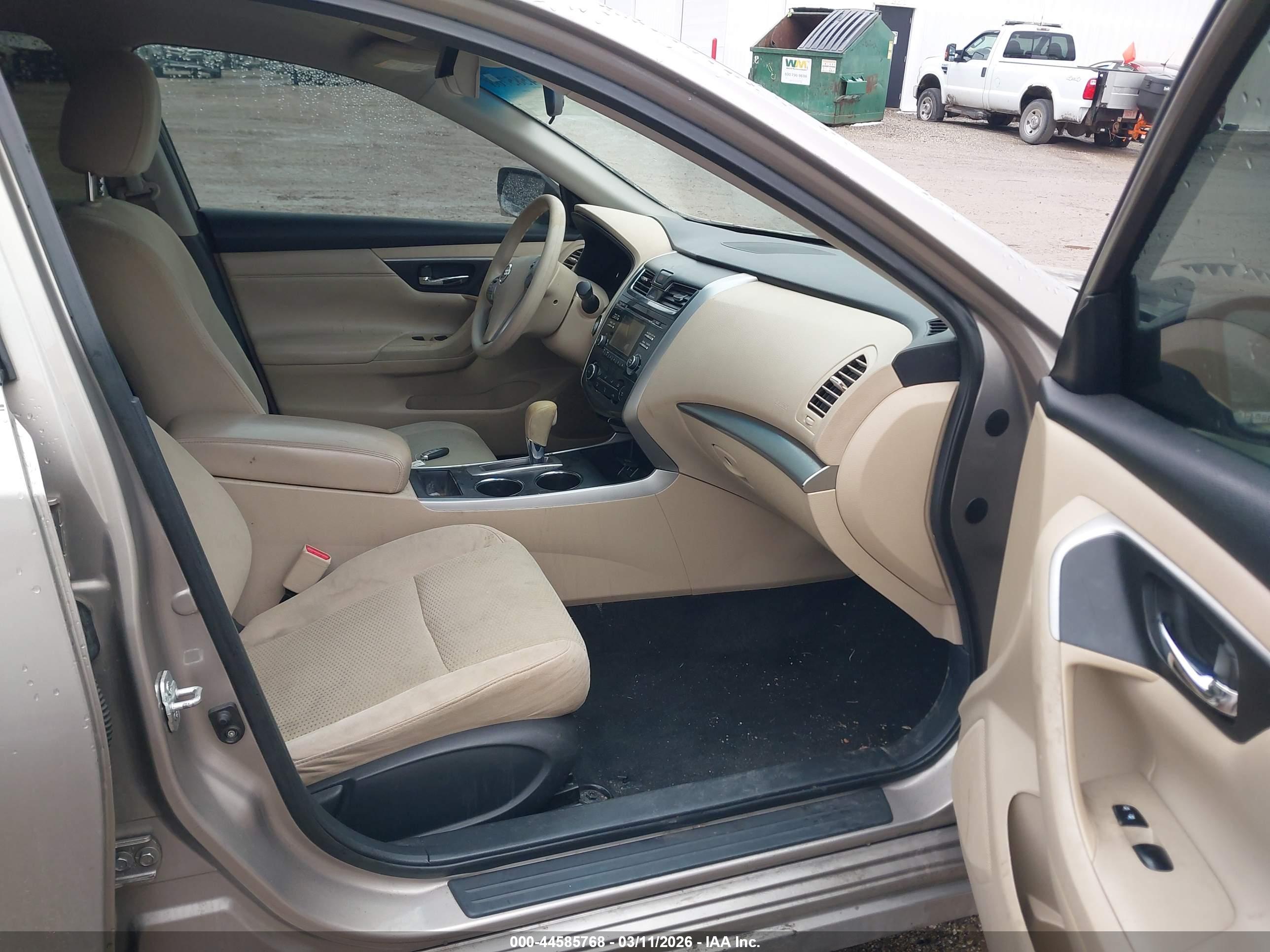 NISSAN ALTIMA image 5