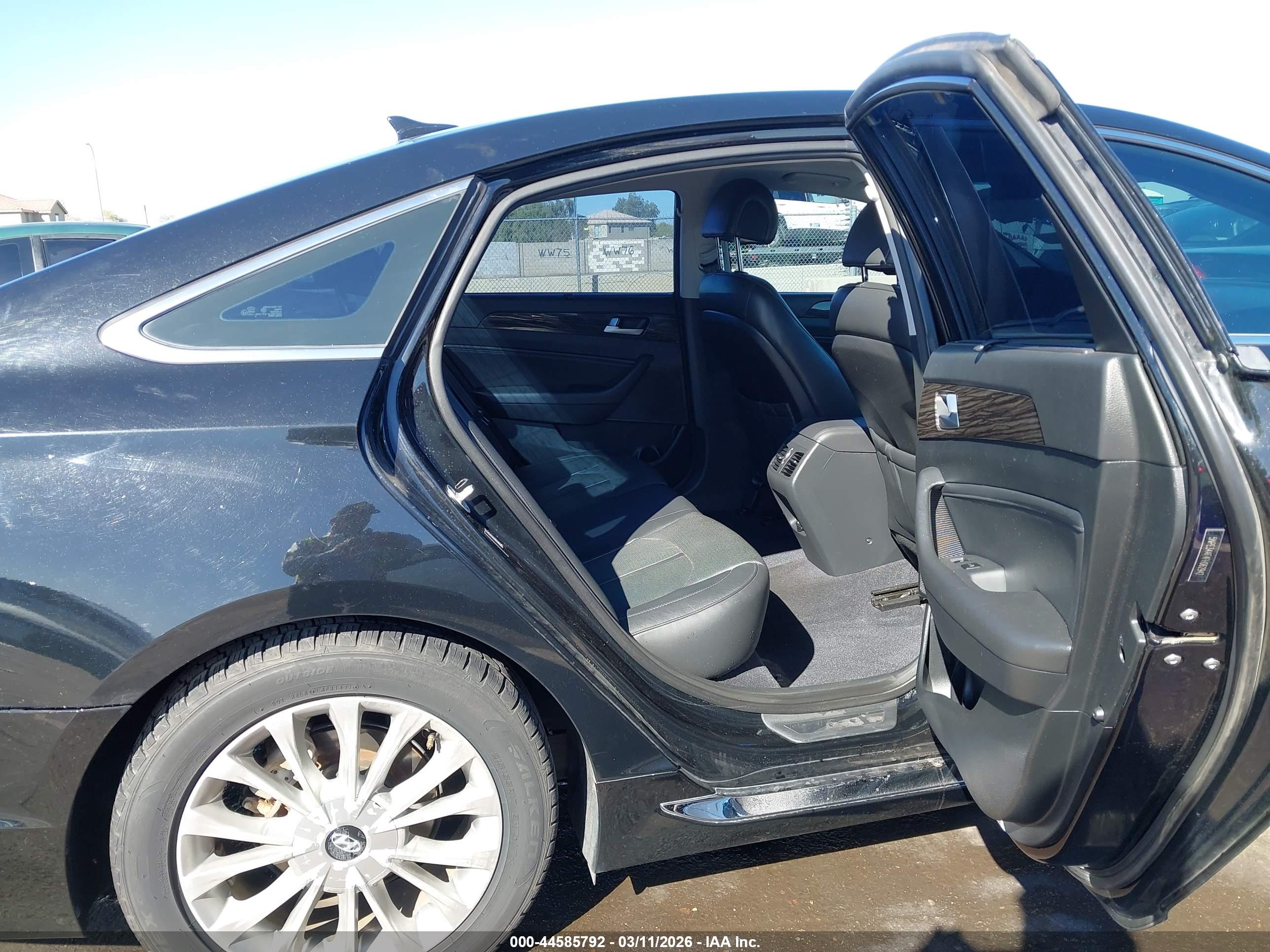 HYUNDAI SONATA image 8