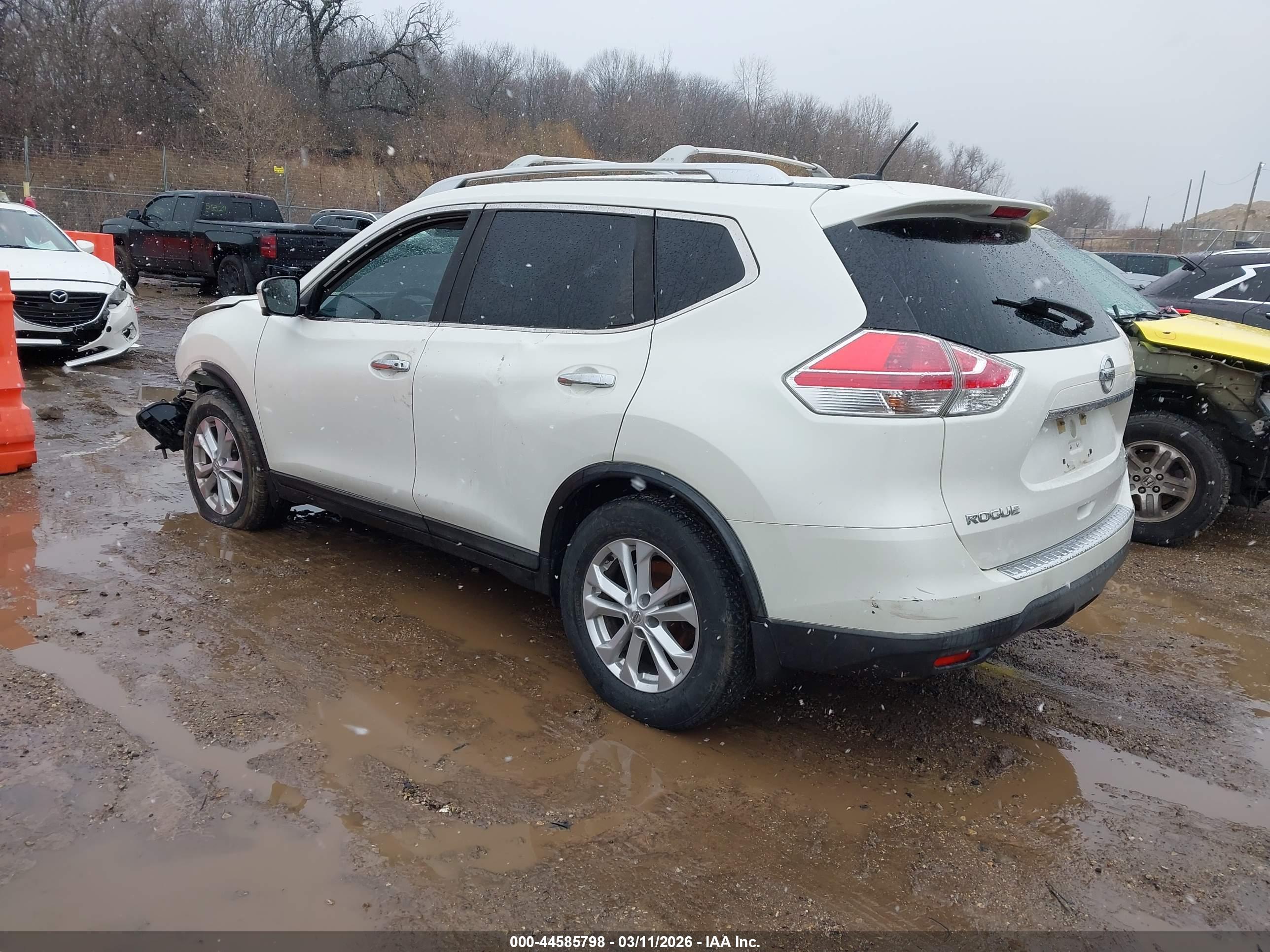 NISSAN ROGUE image 3