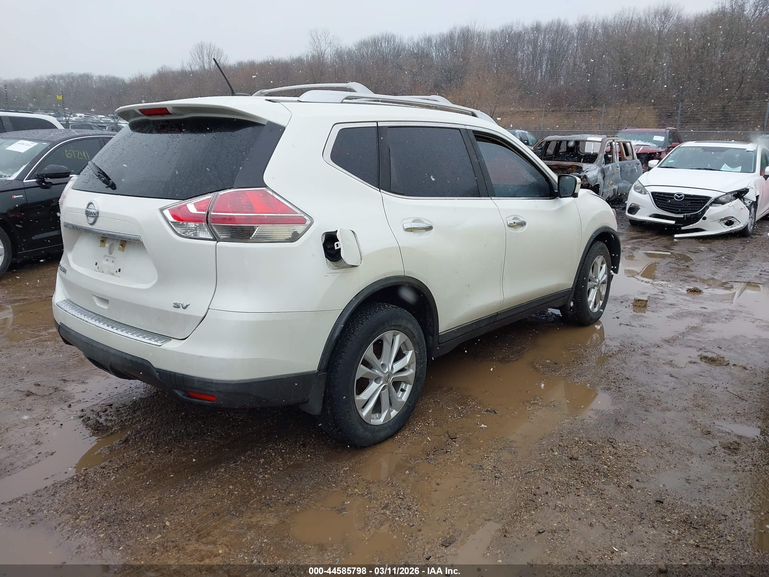 NISSAN ROGUE image 4