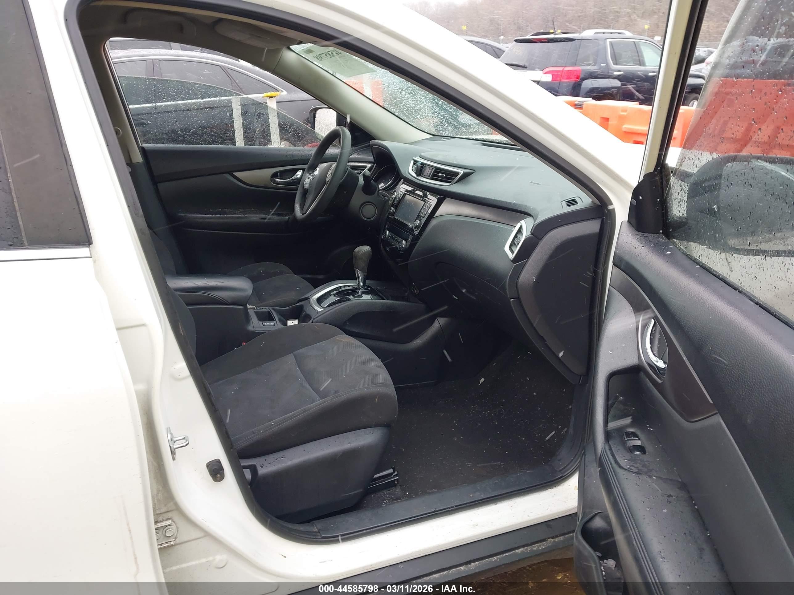 NISSAN ROGUE image 5