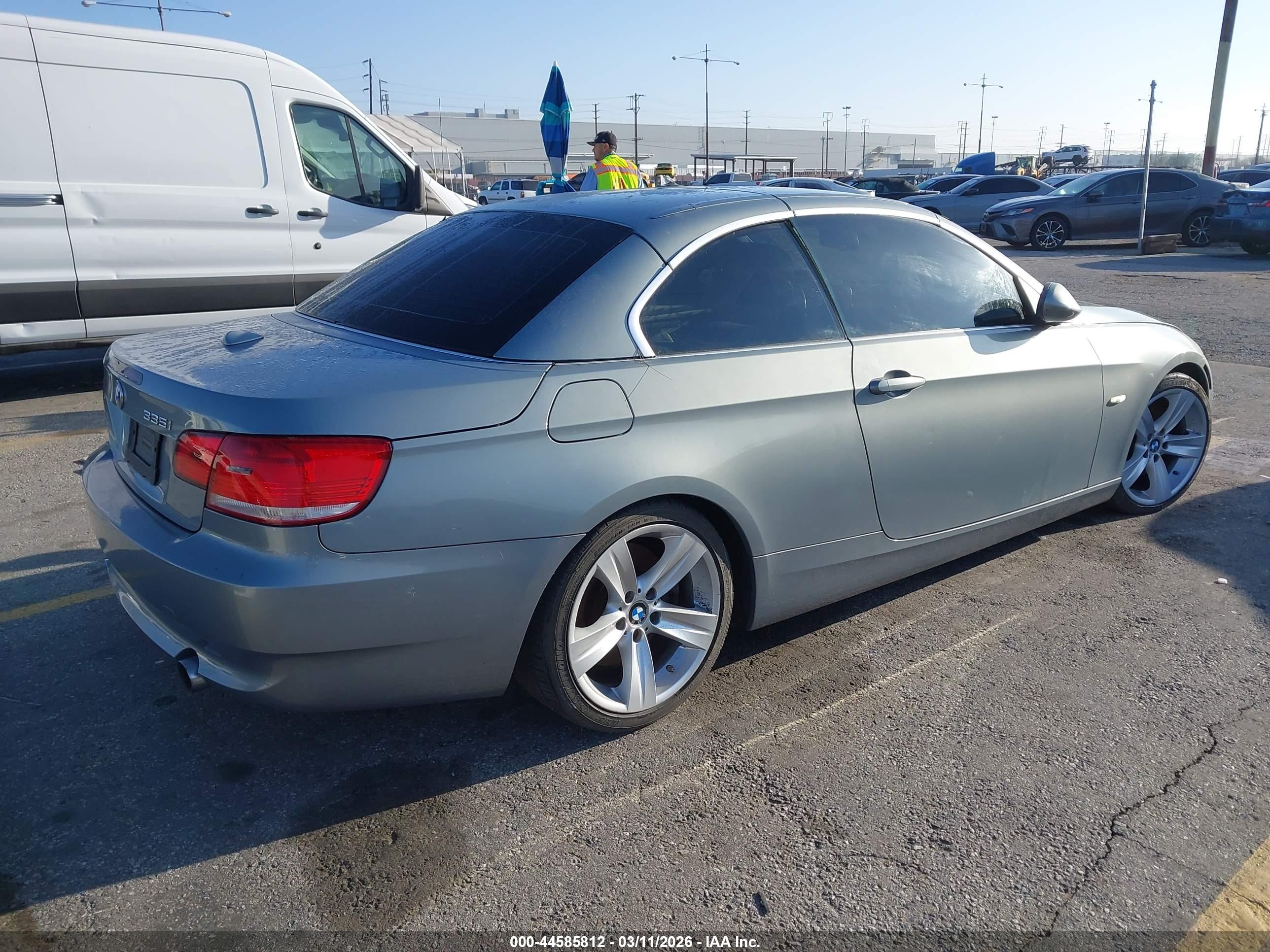 BMW 335I image 4