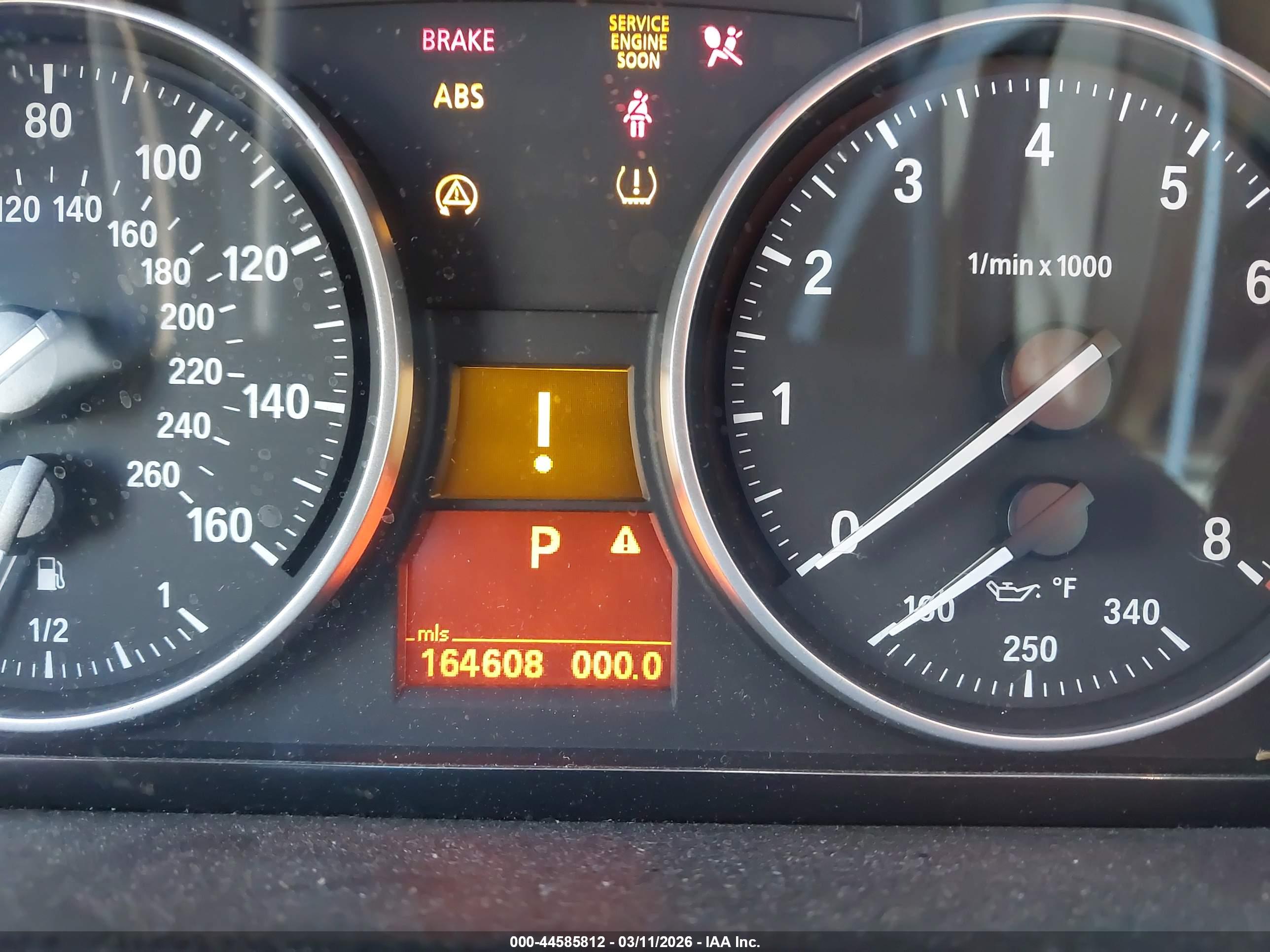 BMW 335I image 7