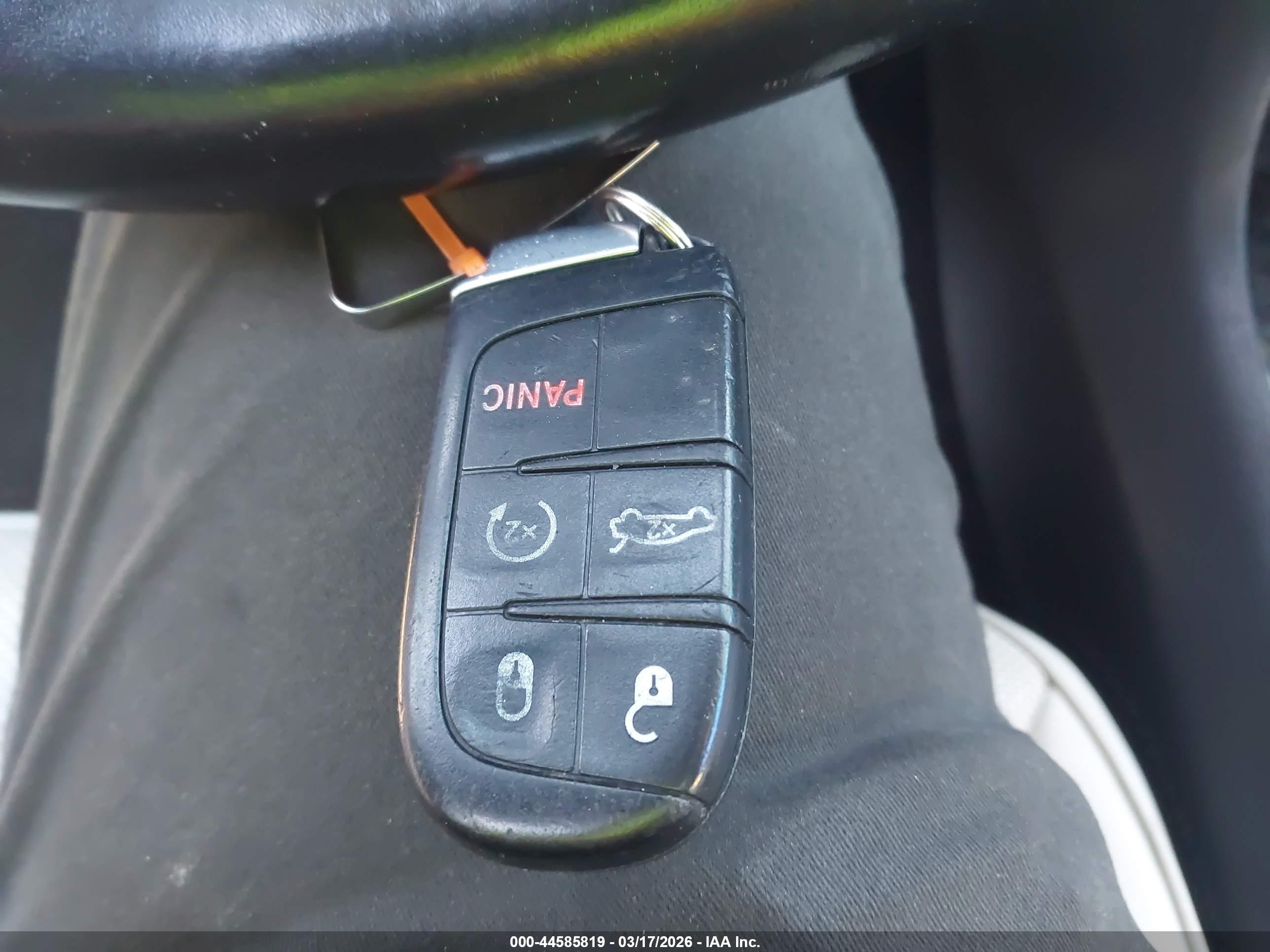 CHRYSLER 300C image 11