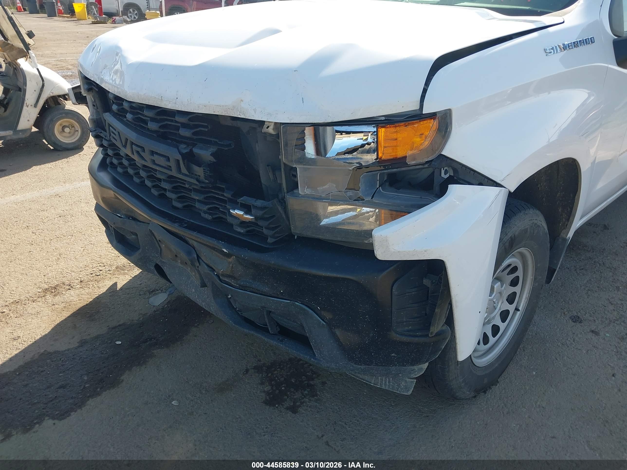 CHEVROLET SILVERADO image 6
