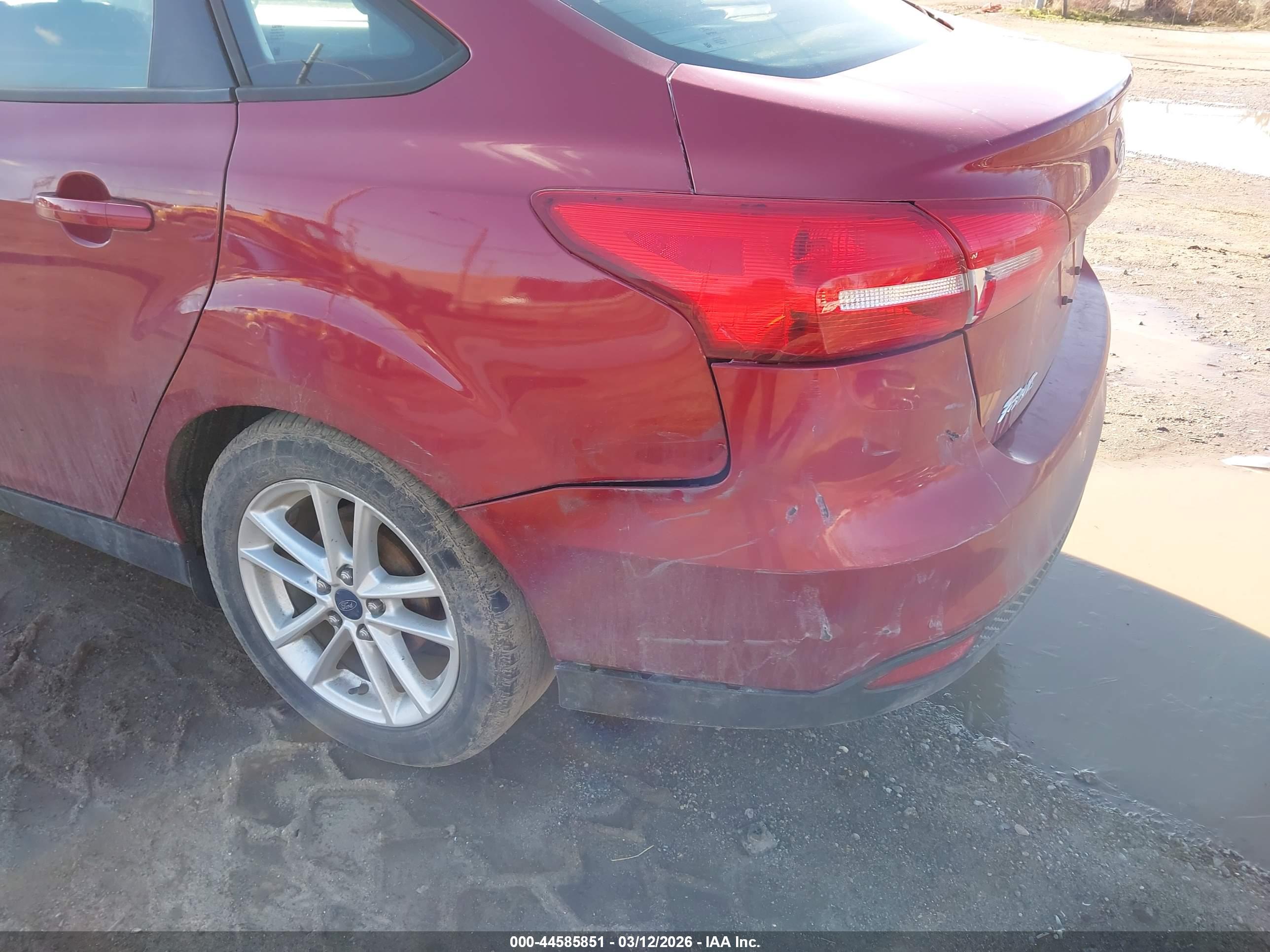 FORD FOCUS image 6