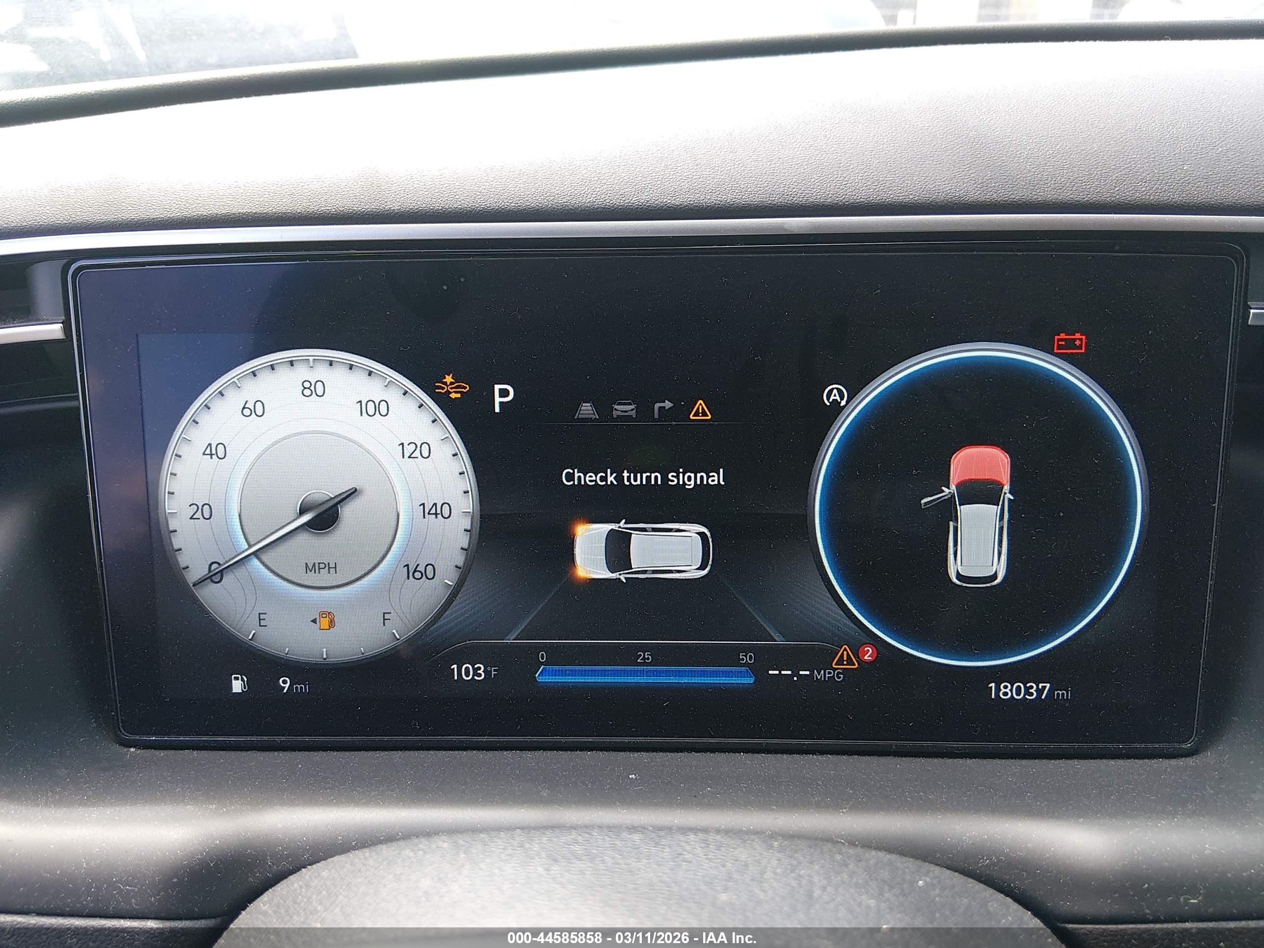 HYUNDAI TUCSON image 7