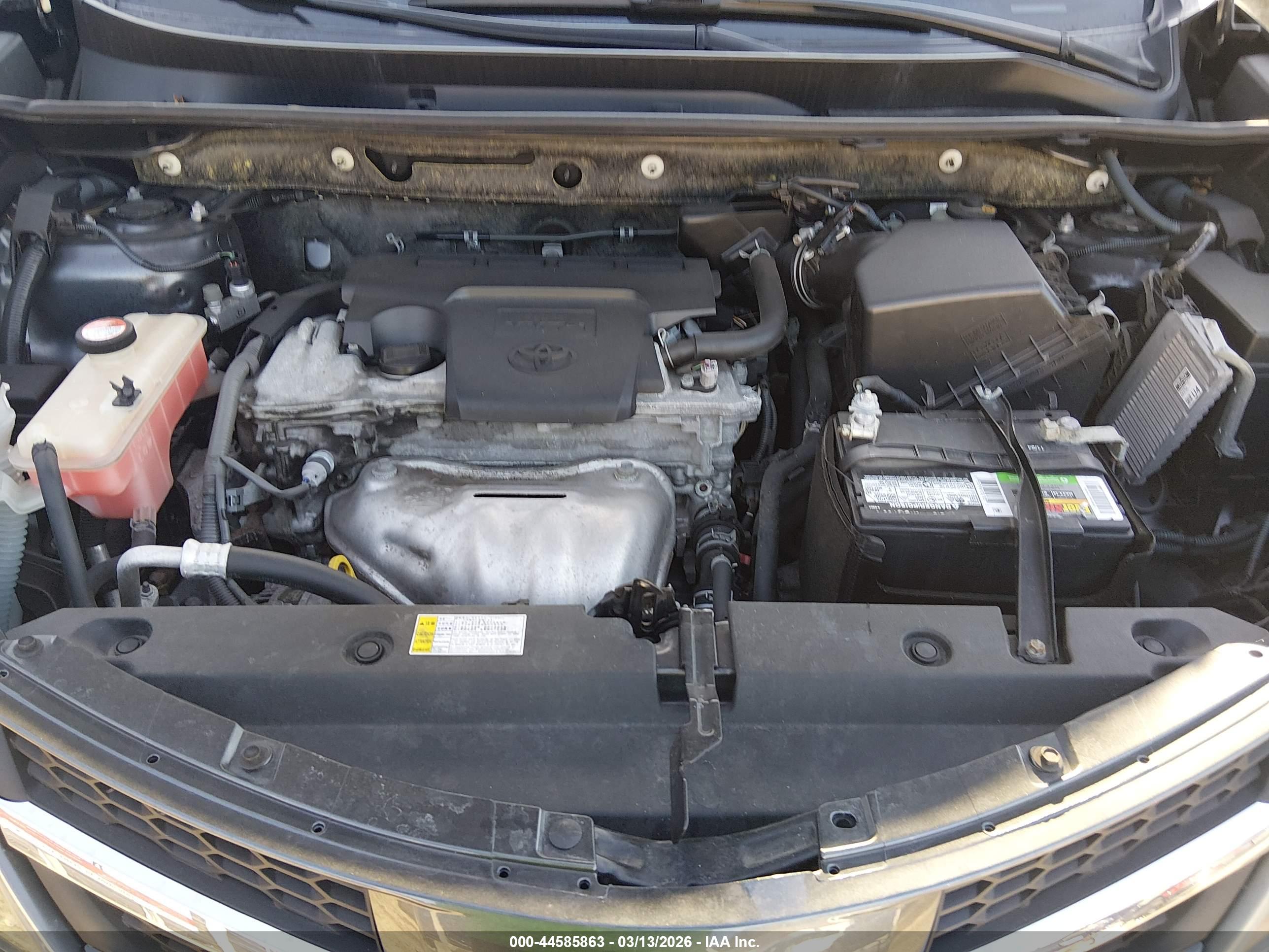 TOYOTA RAV4 image 10