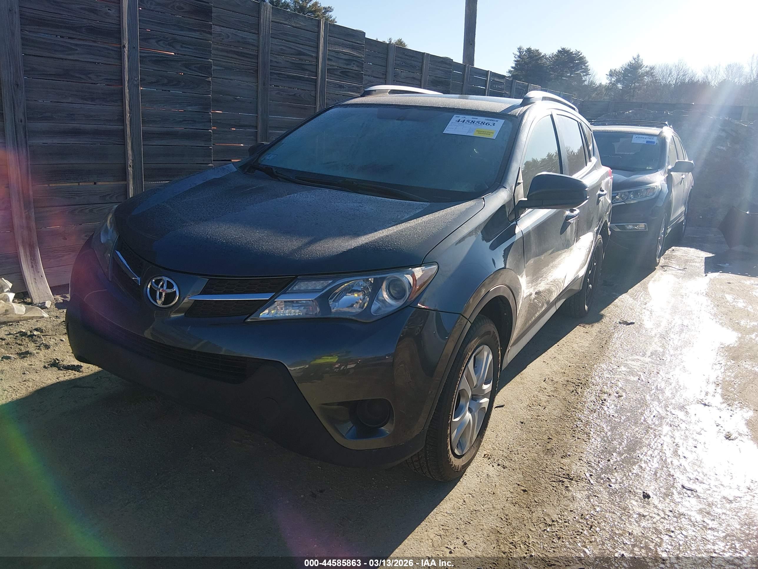 TOYOTA RAV4 image 2