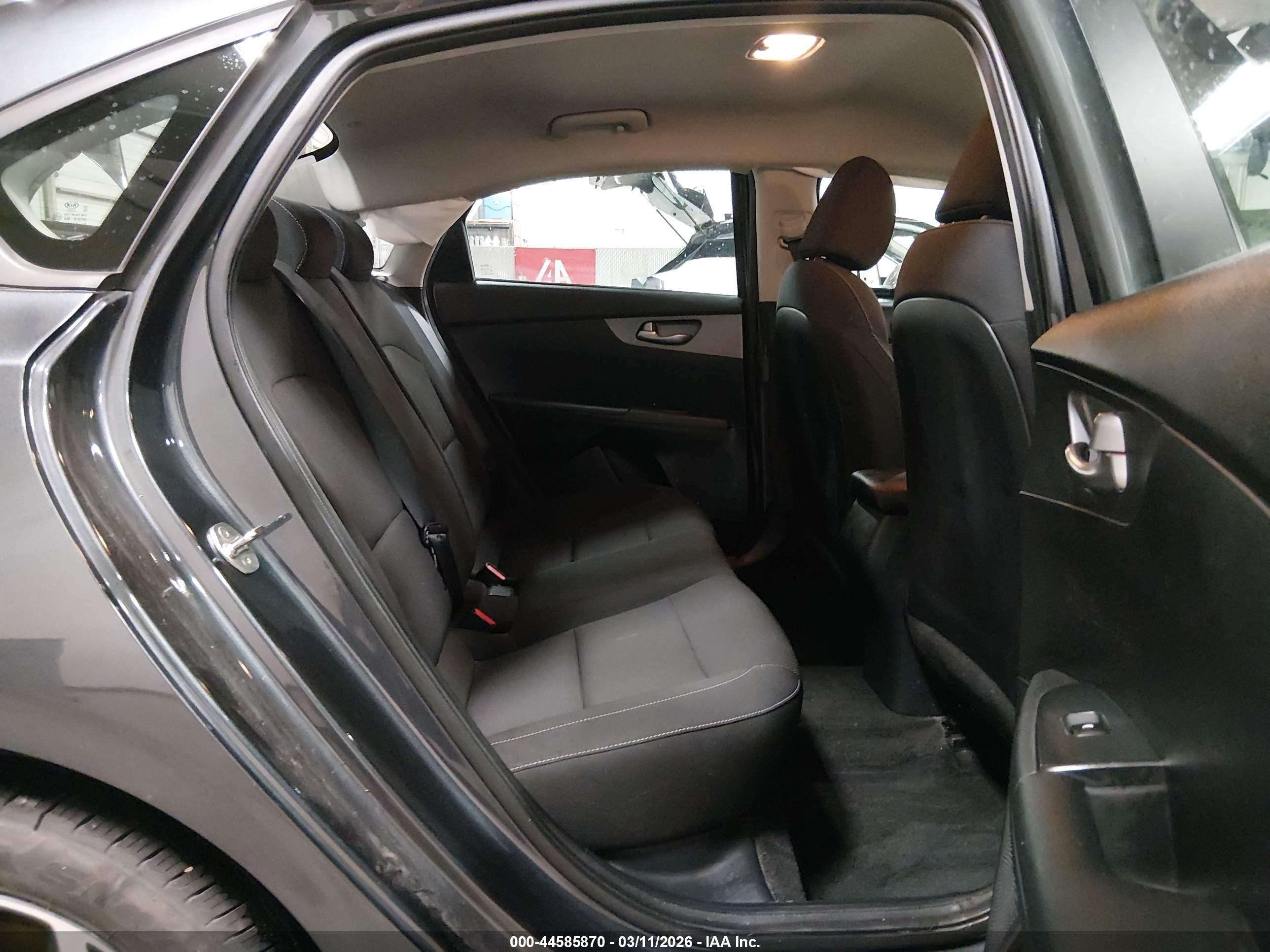 KIA FORTE image 8