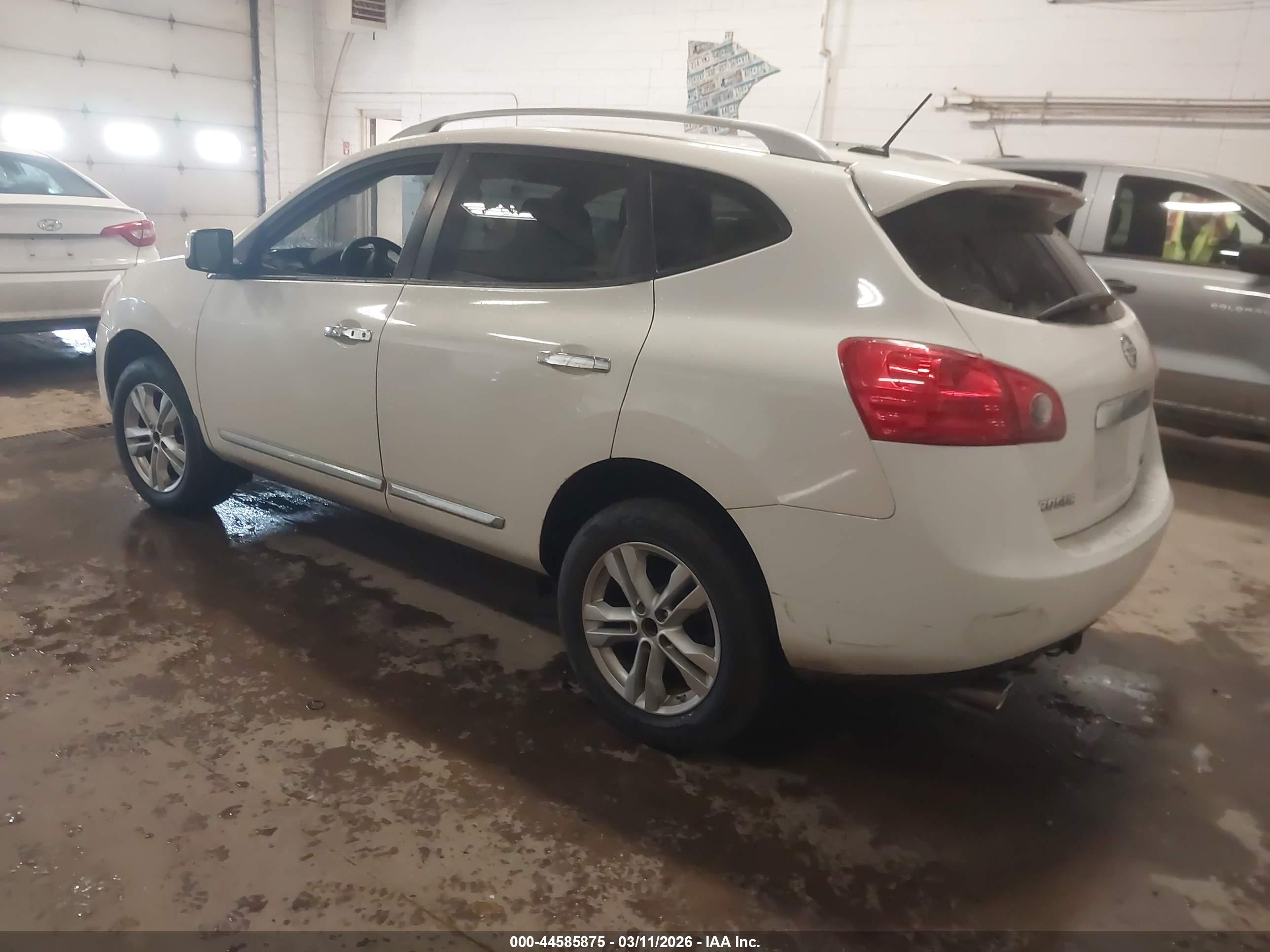 NISSAN ROGUE image 3